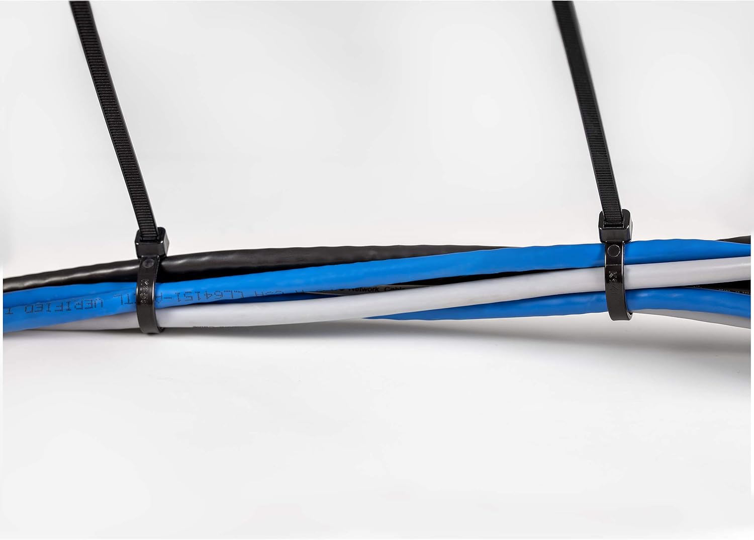 Lіmіtеd Stосk StarTech.com 10(25cm) Cable Ties - 1/8(4mm) Wide, 2-5/8(68mm) Bundle Diameter, 50lb(22kg) Tensile Strength, Nylon Self Locking Zip Ties w/Curved Tip, 94V-2/UL Listed, 1000 Pack - Nеw Arrіvаlѕ StarTech.com 10(25cm) Cable Ties - 1/8(4mm) Wide, 2-5/8(68mm) Bundle Diameter, 50lb(22kg) Tensile Strength, Nylon Self Locking Zip Ties w/Curved Tip, 94V-2/UL Listed, 1000 Pack -