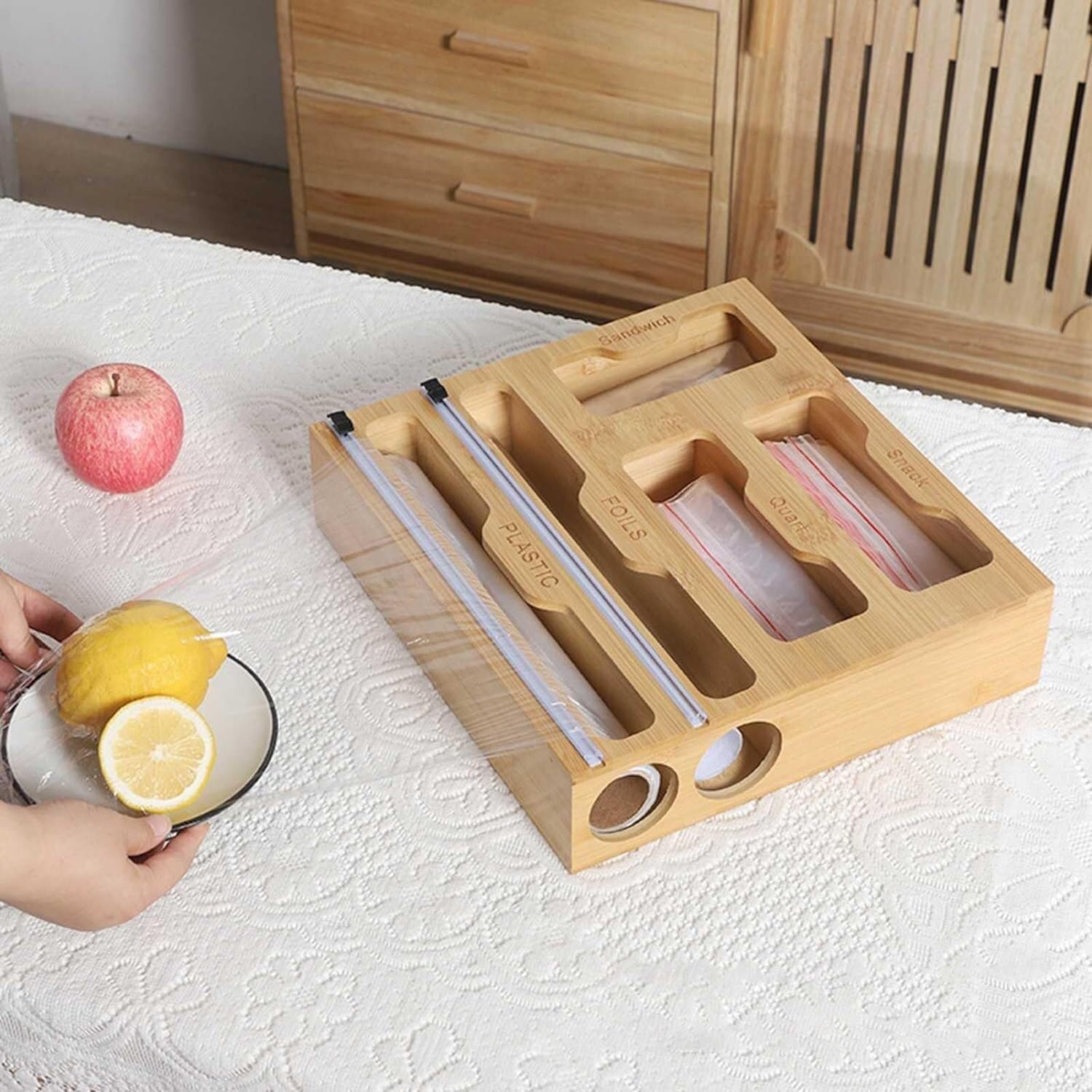 Dispensador de envoltura de plástico con cortador, 5 en 1, incluye 4 bolsas de almacenamiento, 2 dispensadores con cortador, se adapta a rollos de bocadillos de sándwich de un galón de galón de 12 pul