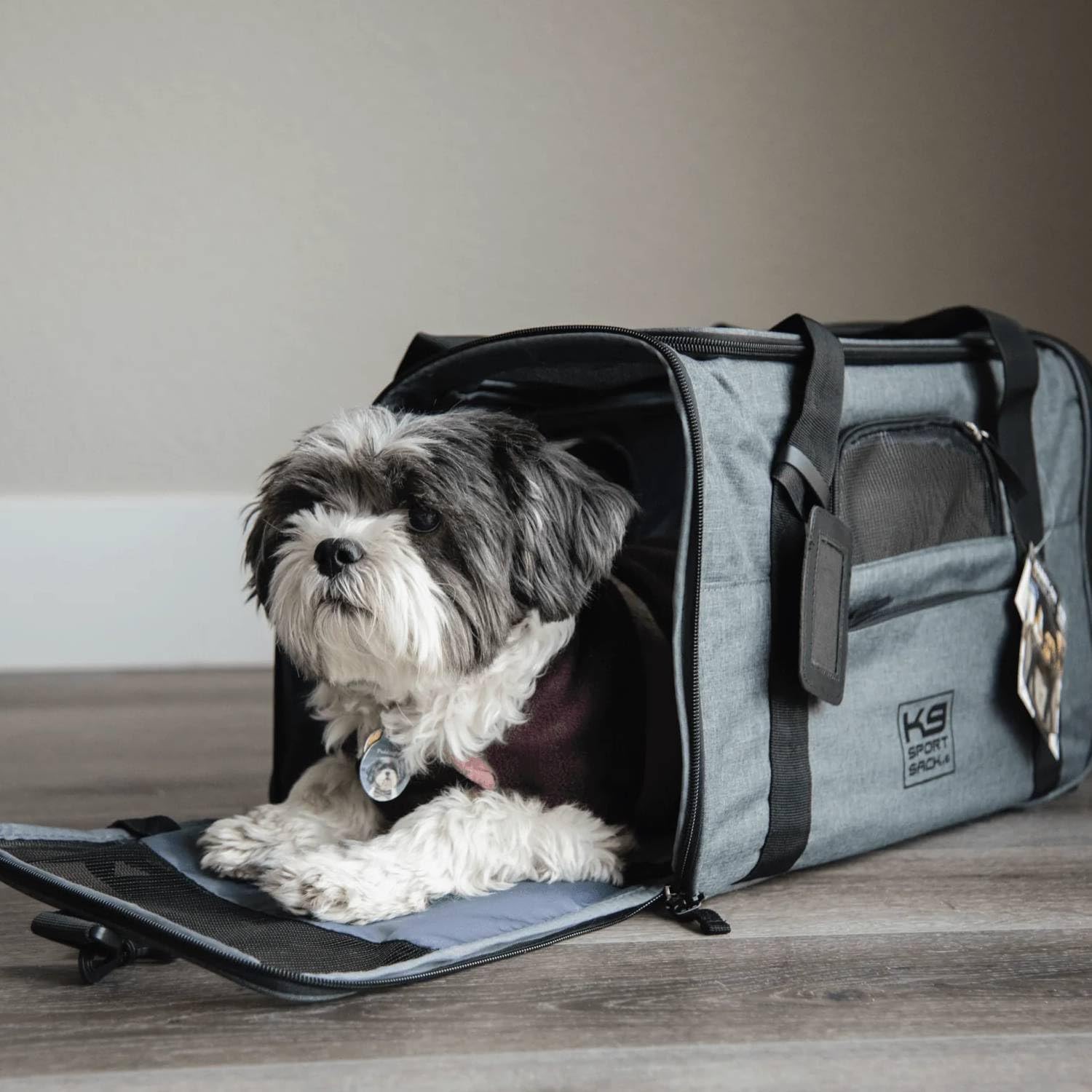 K9 SPORT SACK 中型犬用キャリーバッグ グレー Amazon.co.jp: K9 スポーツサック キャリーオン | 小型および中型