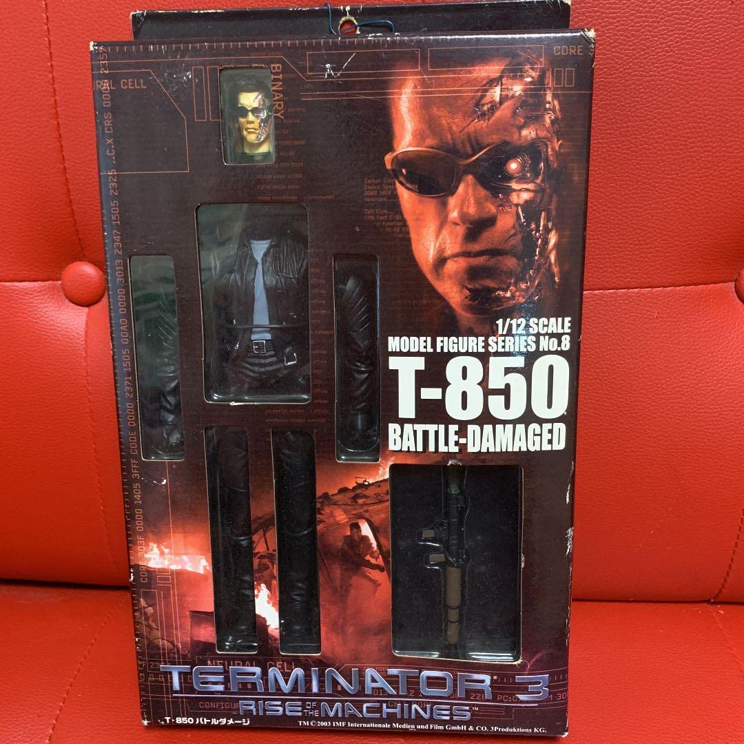 Amazon.co.jp: Terminator 3 T-850 Battle Damage 112 Scale : Hobbies