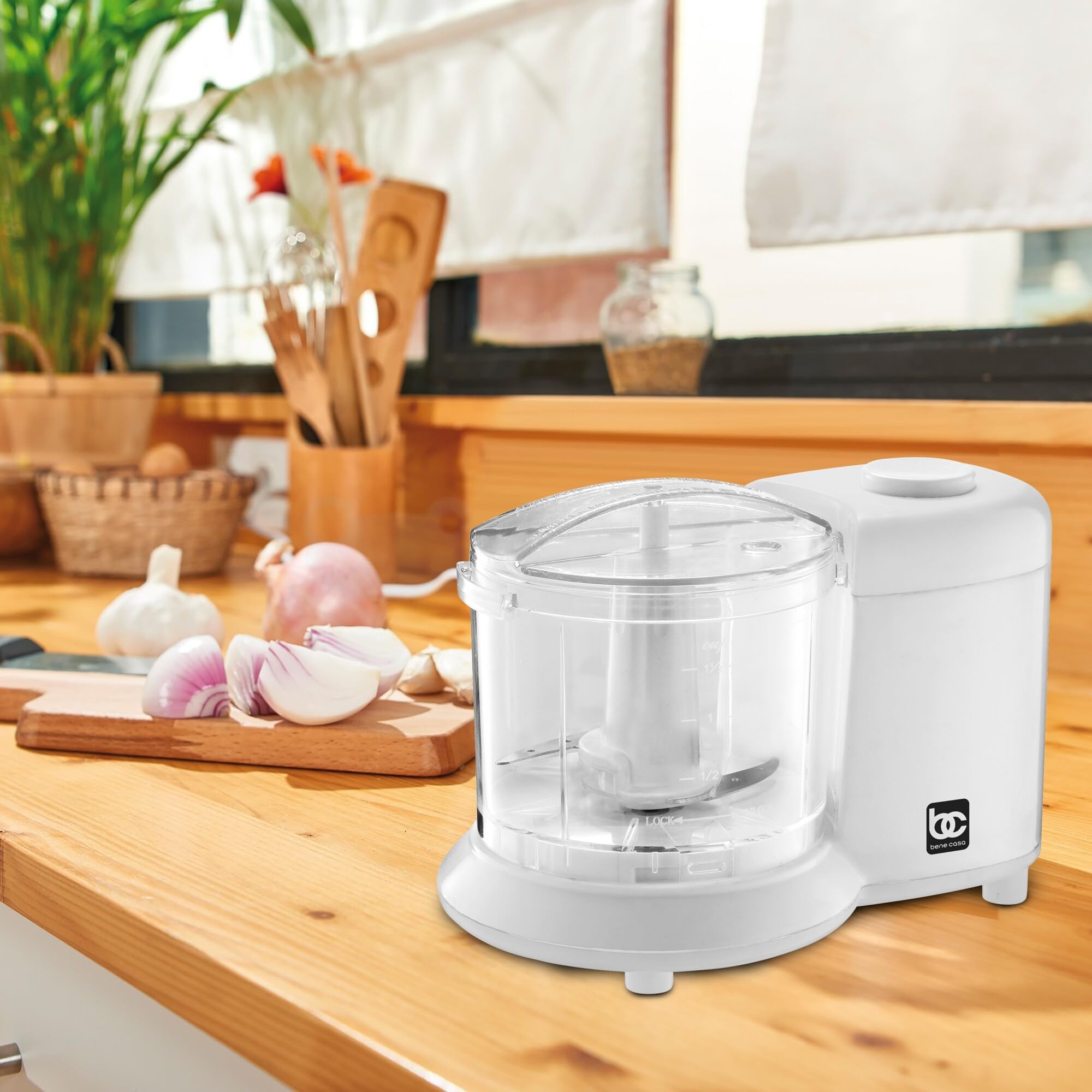 Amazon.com: Bene Casa Mini Chopper in white, stainless-steel blade