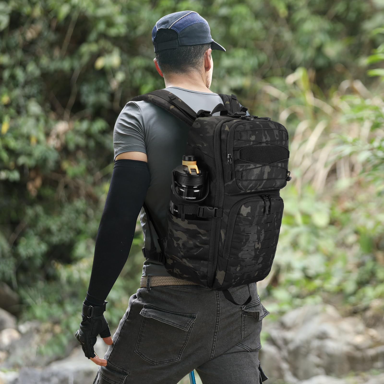 HUNTVP Wojskowy plecak taktyczny 35 l dla mężczyzn i kobiet, Molle plecak turystyczny z kieszenią na laptopa 43.9 cm i uchwytem na butelkę, wojskowa torba na owady, plecak na co dzień, na kemping