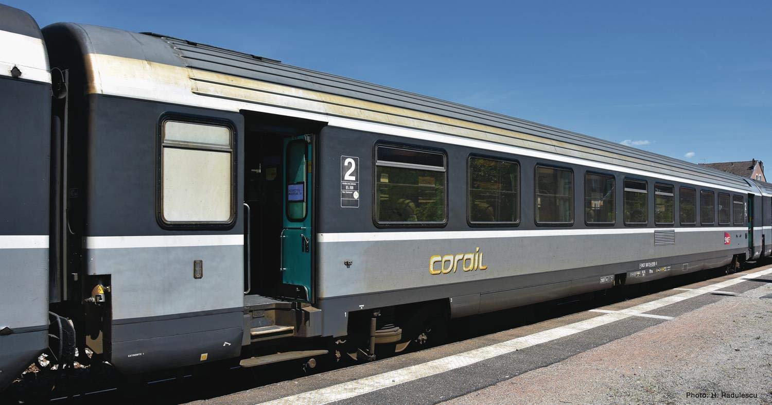 ROCO 74359 Gepäckwagen SNCF Spur H0