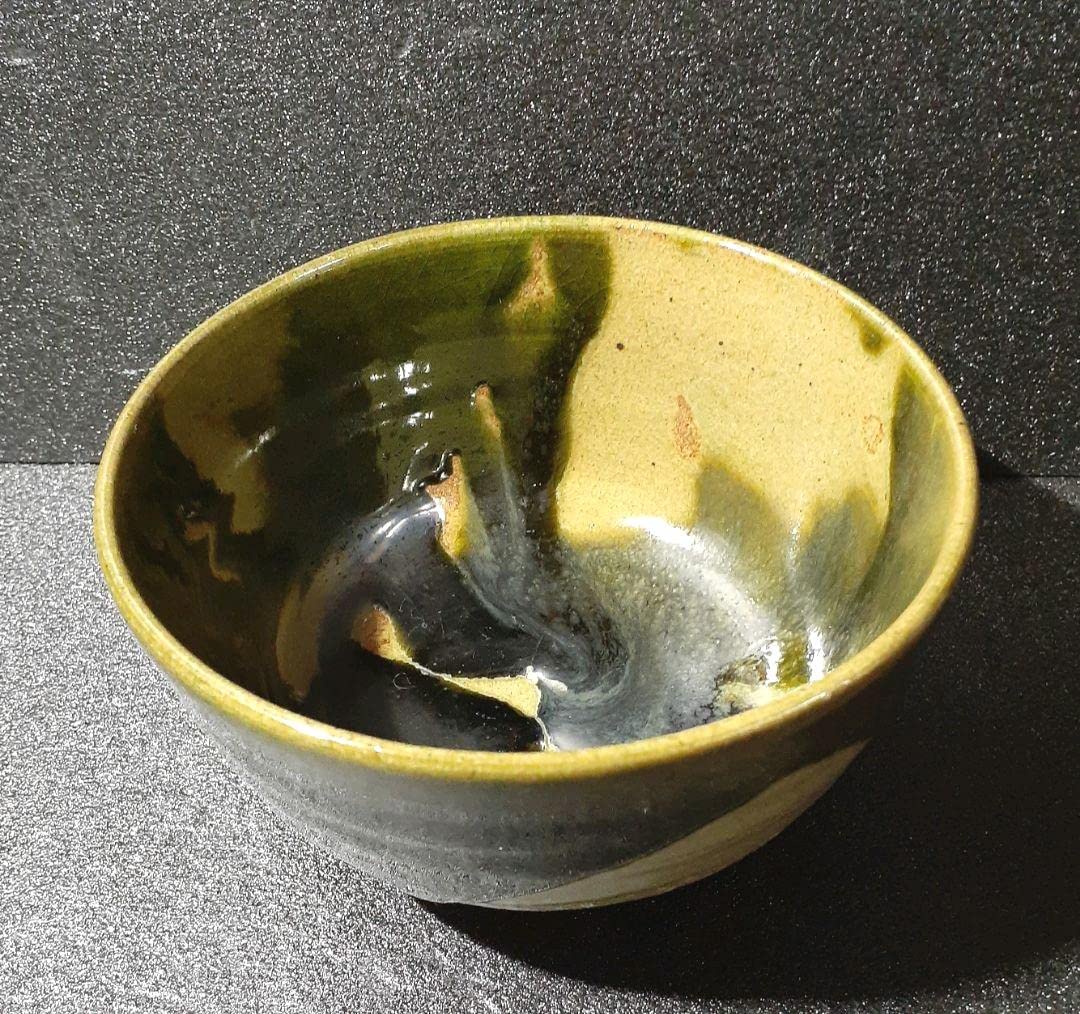 Amazon.co.jp: 唐津焼 現代作家作 緑釉 掛け分け 抹茶茶碗 茶道具 茶器