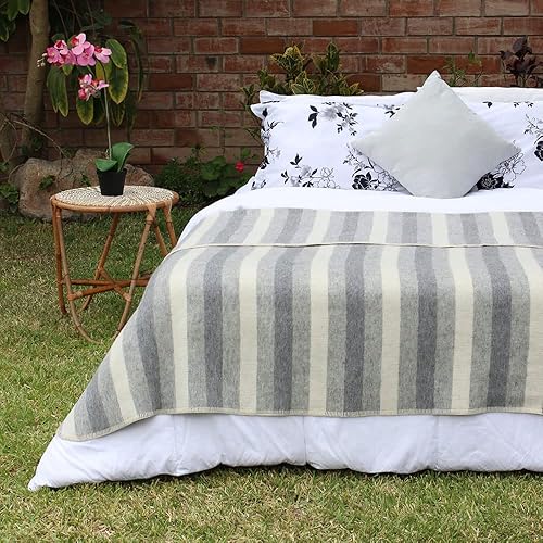 Miniatura 2 de Manta gruesa de lana de alpaca pesada para acampar al aire libre en interiores, suave diseño de rayas de tamaño individual (gris suavemarfil 2,