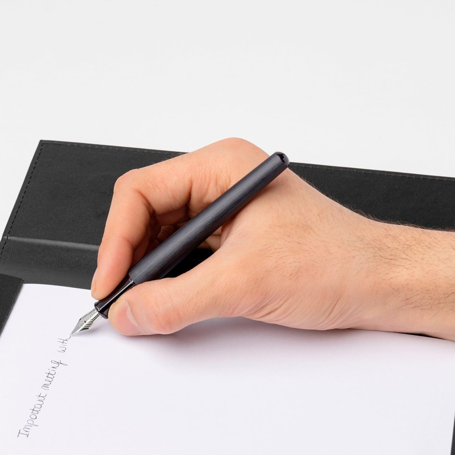 HUGO BOSS Contour Iconic HSH3412D Fountain Pen Brass and Aluminium Black Length 13.6cm Medium Nib Size