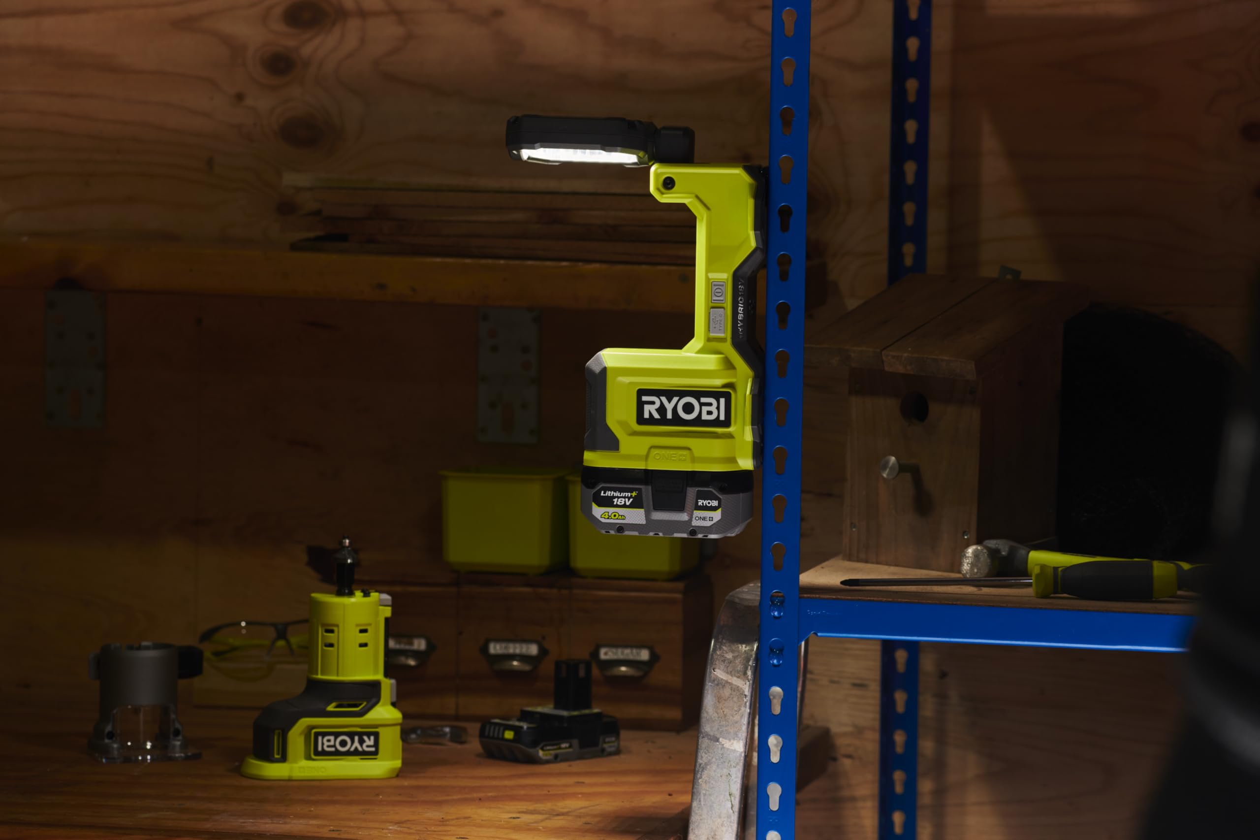 RYOBI 18 V ONE+ Akku-LED-Arbeitsleuchte RMTL18-0, schwenkbarer Kopf, magnetisch, 1.500 Lumen, ohne Akku und Ladegerät