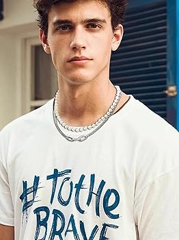 Why are Young Guys Wearing Pearl Necklaces: Bold Style Revolution