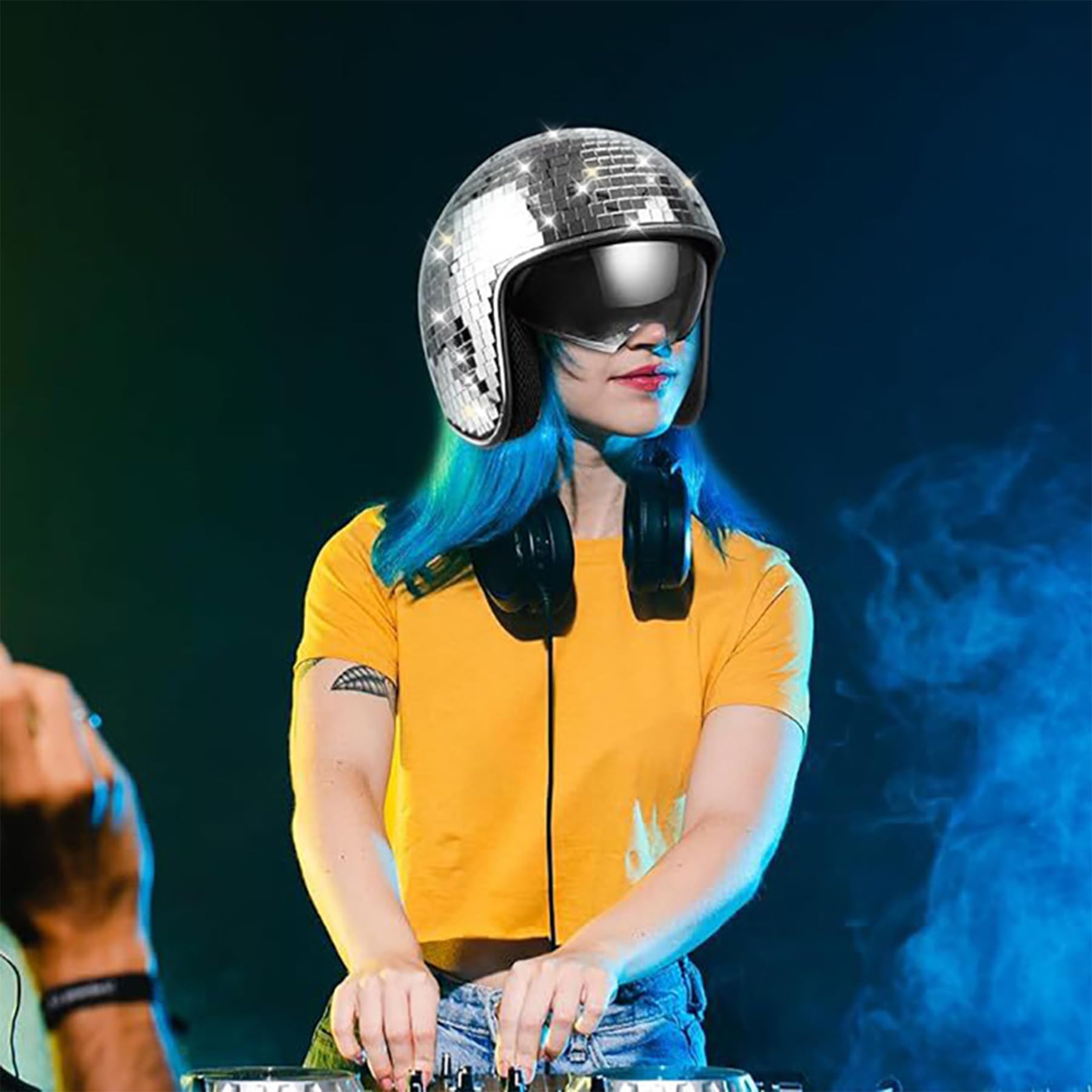 Casque boule disco, chapeau de boule discothèque, casque de boule à paillettes, casque décoratif avec visière rétractable, chapeau de casque de fête disco pour DJ club, scène, fête, mariage, vacances