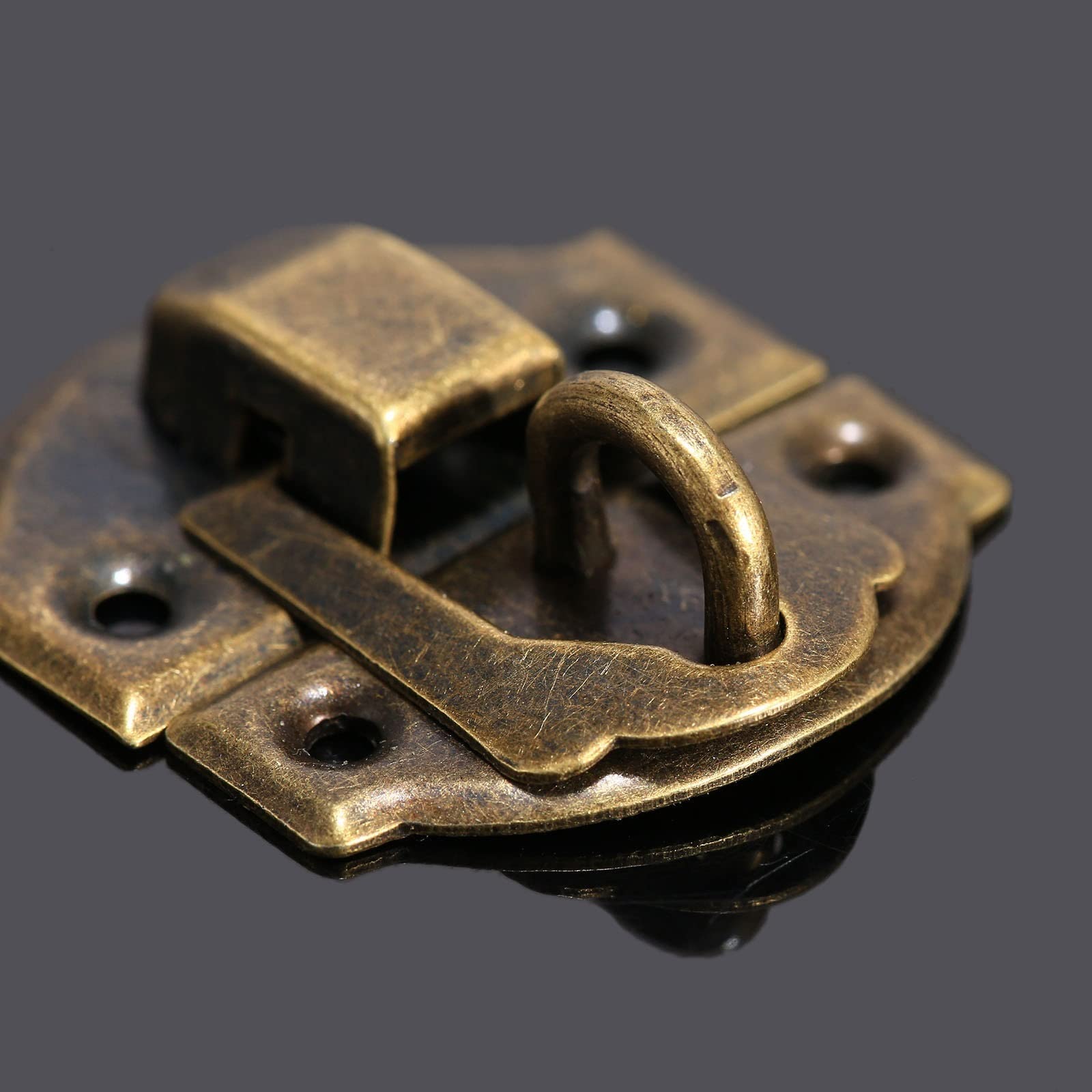 Pestillos Cerrojos Cerraduras de pestillo Cerrojo de candado de Metal Caja de joyería de Madera de Bronce Antiguo con Clavos Herrajes for Muebles