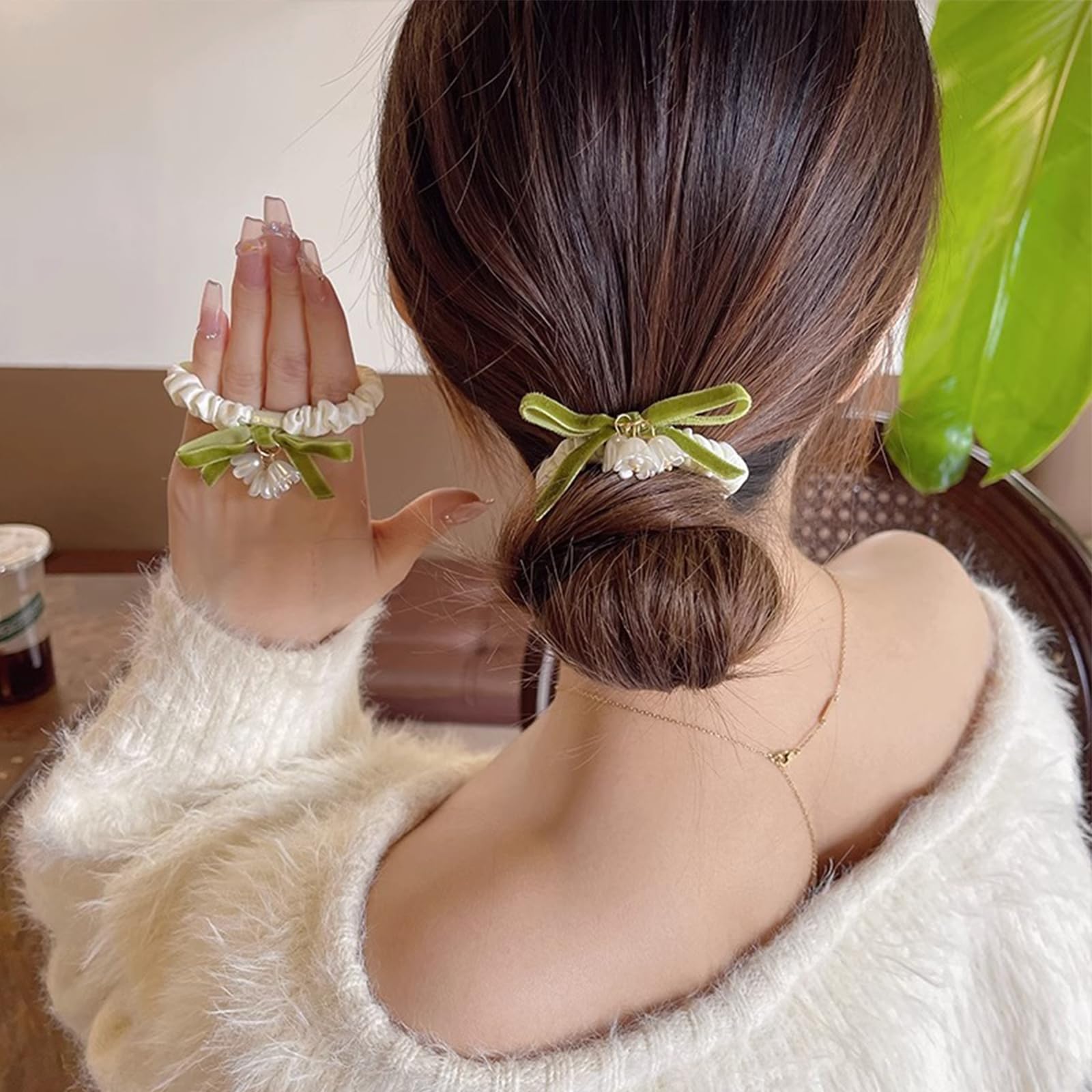 Amazon.com : Heyiminy Elegant Lily of the Valley Floral Hair  display picture 1