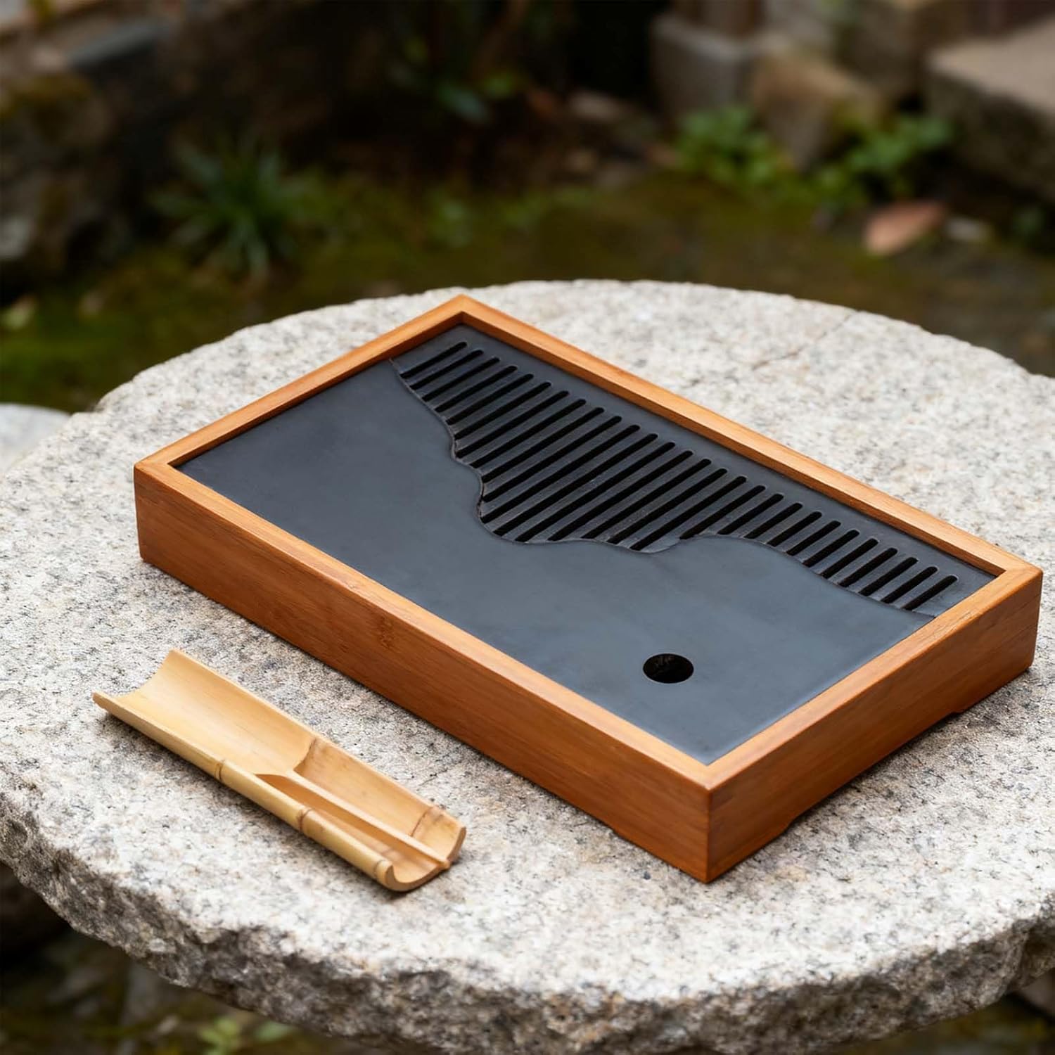Tea Tray with a Drainer Keeps The Tabletop Dry, is Durable, and Easy to Clean, Making it Ideal for Everyday Brewing of Kung Fu Tea (48x28 cm)