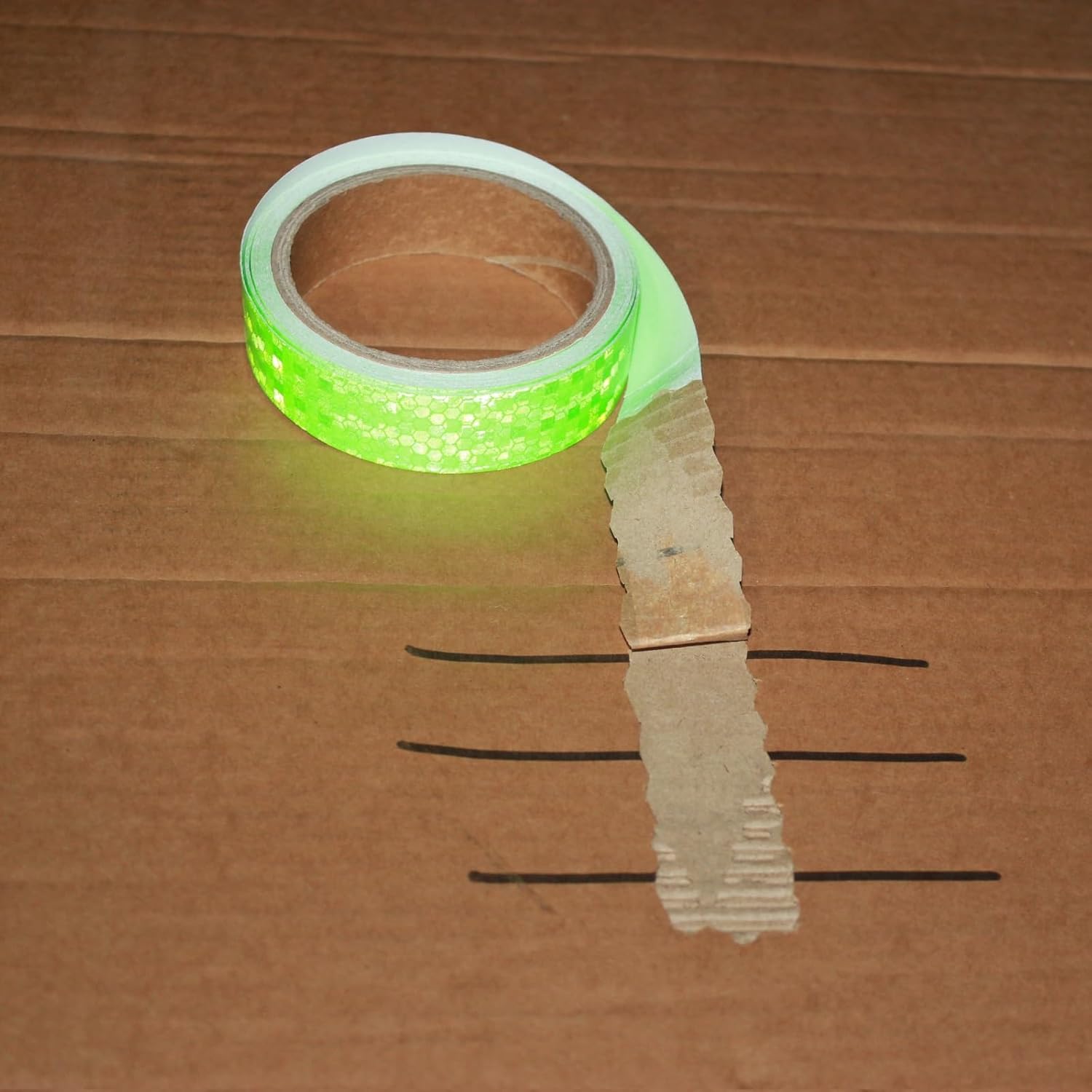 反射テープ グリーン 自転車用 1インチ x 16フィート 防水 高視認性 警告 安全粘着テープ 屋外反射ステッカー 外部アクセサリ