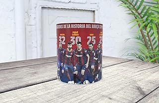 La Huella Taza personalizada Jugadores de la historia del Barcelona con más títulos. Para todas aquellos hinchas del Barcelona que beben con gusto y conocimiento.