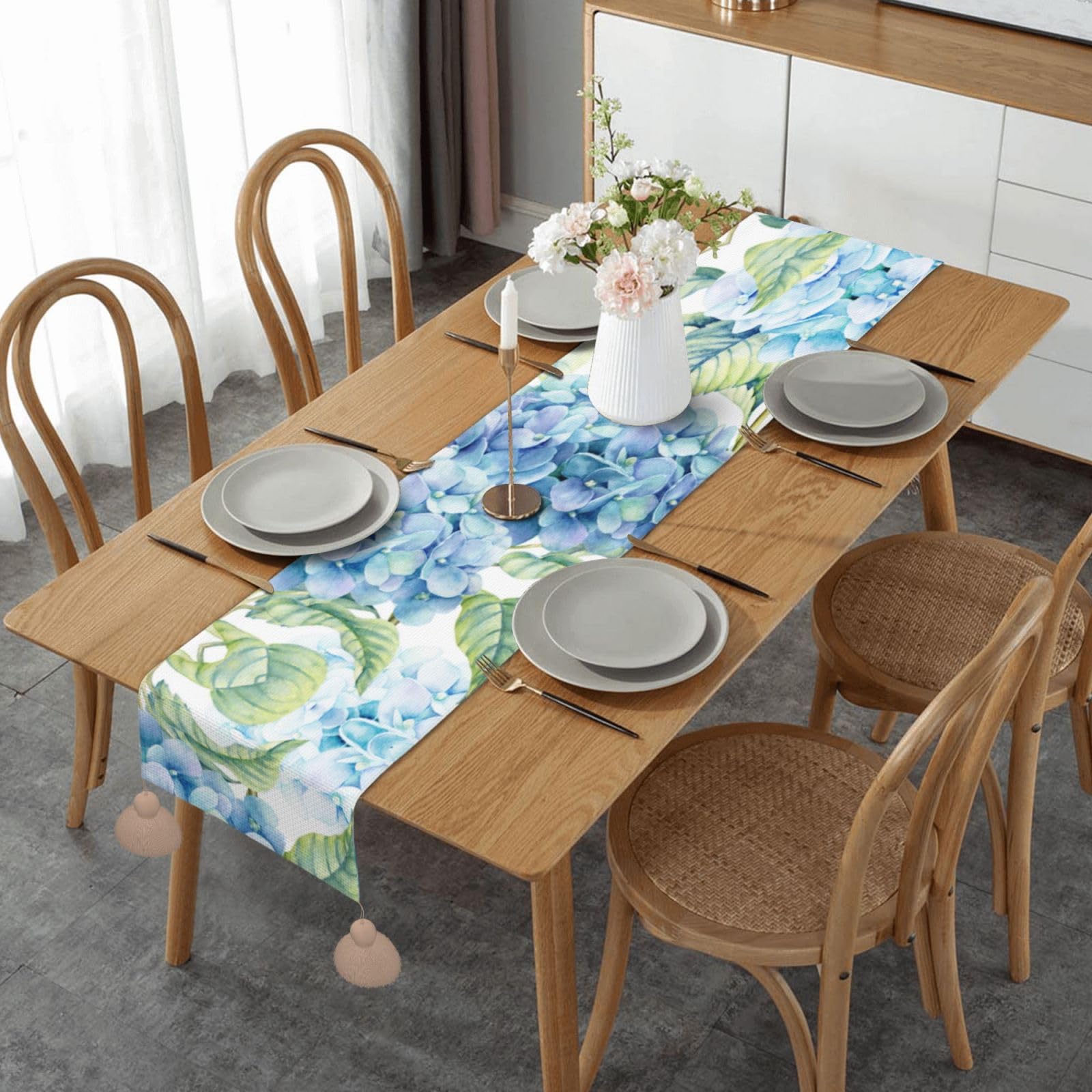 Chemin de table en lin premium motif hortensia aquarelle chic