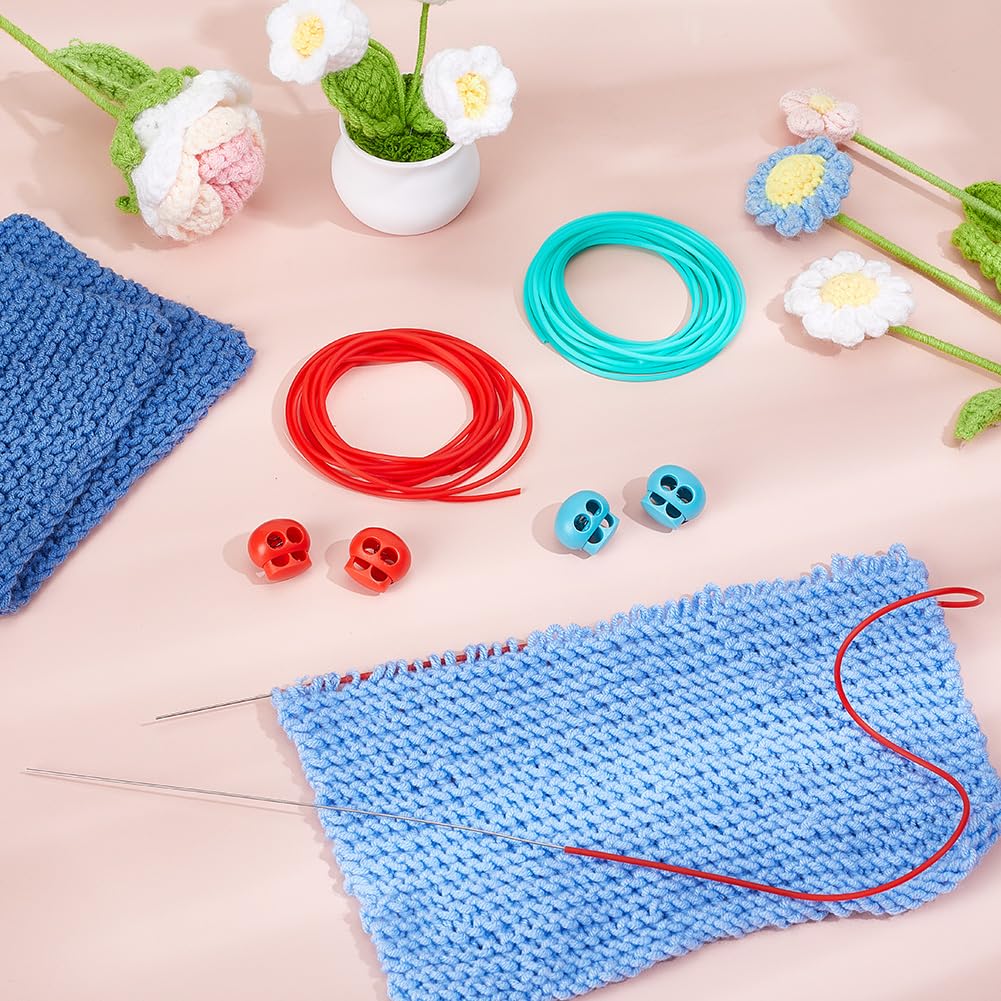 NBEADS 6m rubberen snoer, 2mm holle rubberen slang breisnoer stiknaaldhouder met 4 stuks breihaakdoppen om breinaalden, armband, halsketting, kralen vast te houden, rood en turkoois