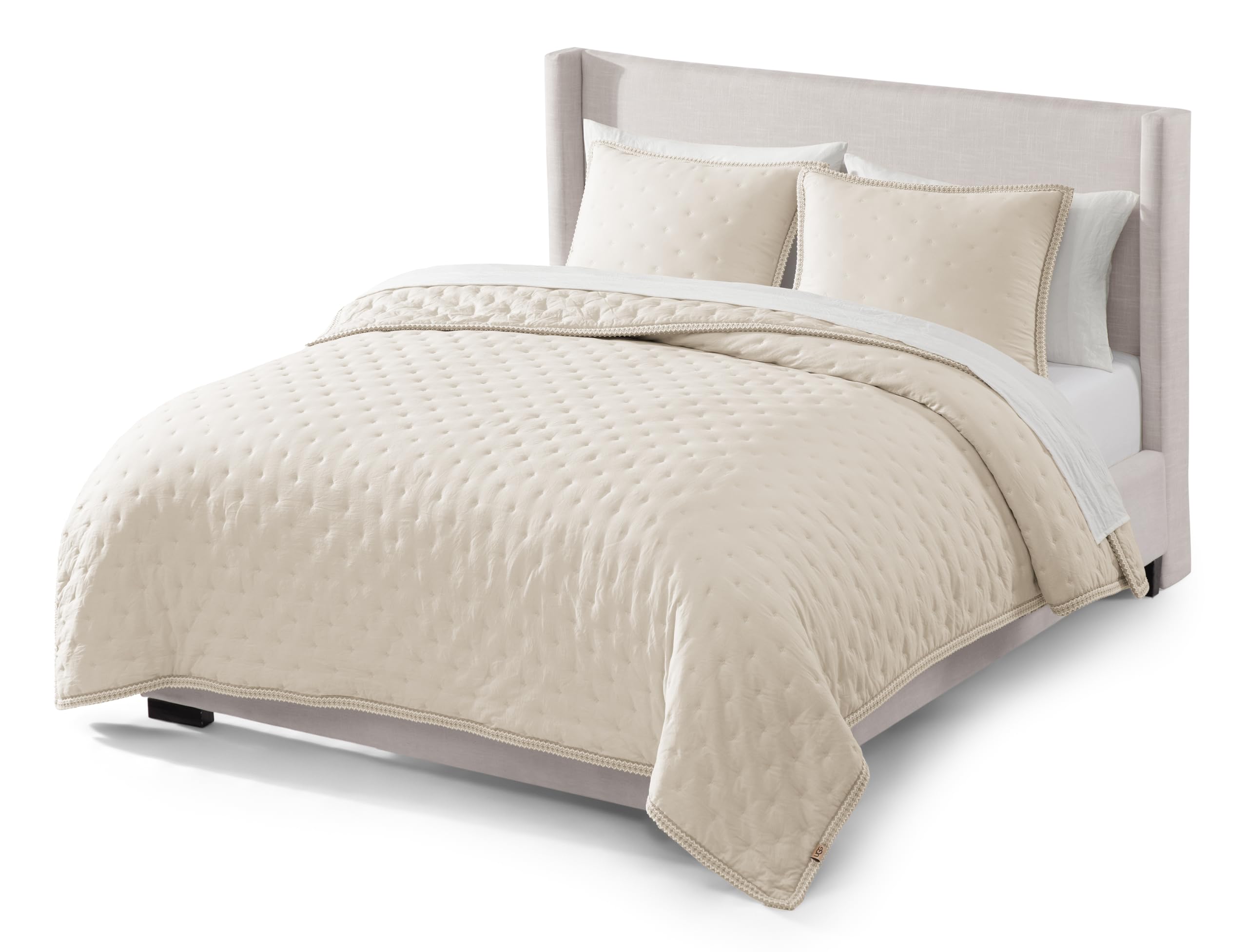 【新品・未使用】UGG クイーンサイズ シーツセット　100% コットン Amazon.com: UGG Devon Braid Queen Quilt Set, Breathable, 3-Piece