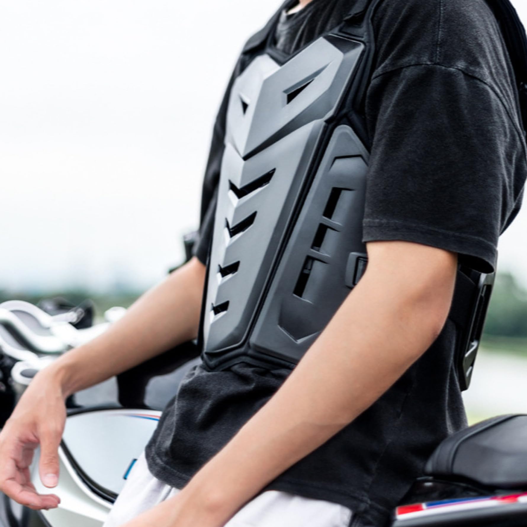 Armatura per Antiurto Armatura per Gilet Petto Regolabile Traspirante Petto Protettore per la Schiena Attrezzatura per Bici da Sporcizia per Uomo Mountain Bike da Corsa Fuoristrada, Gilet