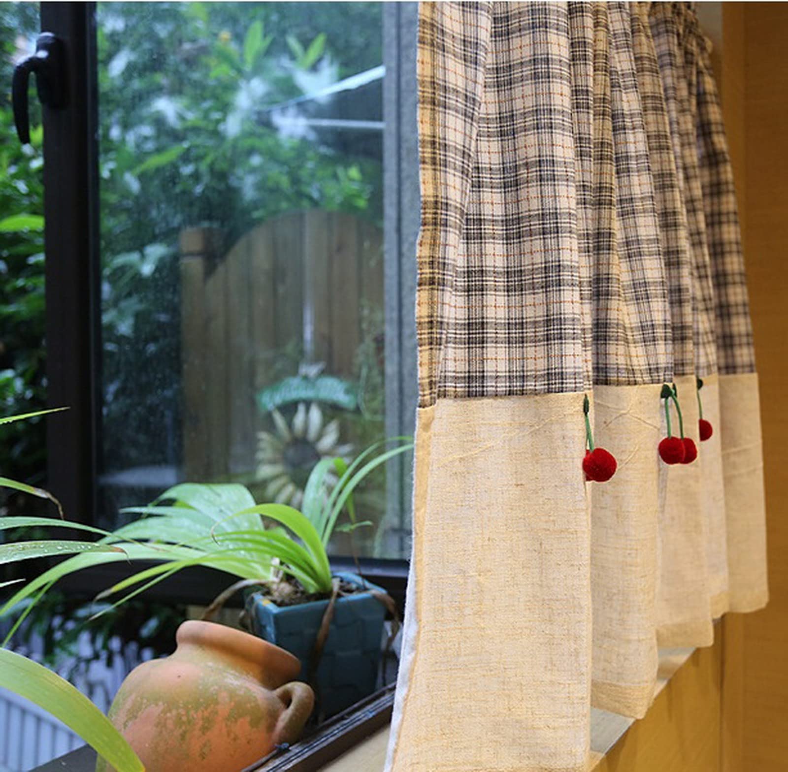 Tenda corta da cucina per piccole finestre rustica ciliegia a scacchi lino cotone opaco tessuto con risvolto mantovana a disco tasca per asta stile bistrot arredamento fattoria