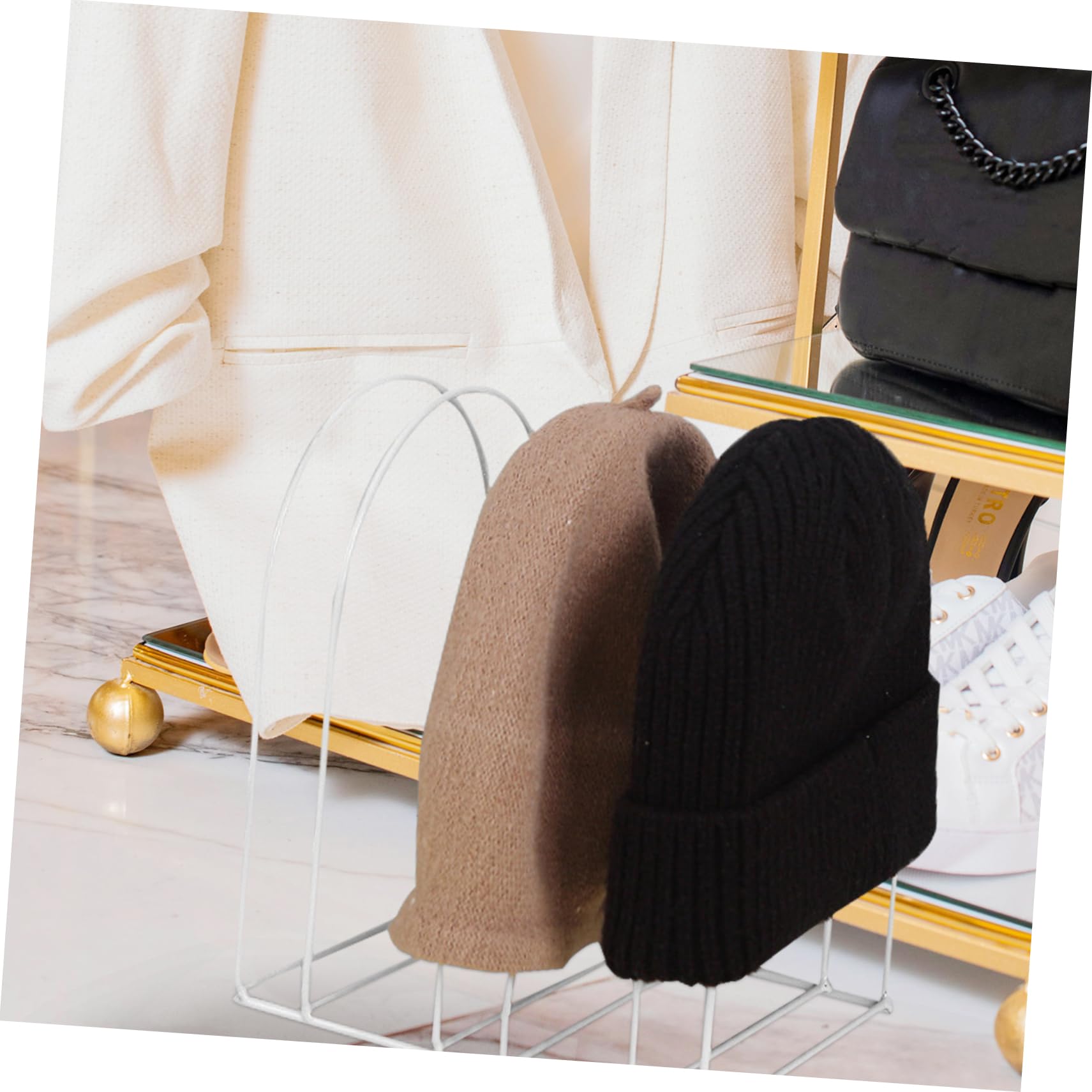 Amazon｜STOBOK 錬鉄製帽子ディスプレイラック スロット収納タイプ