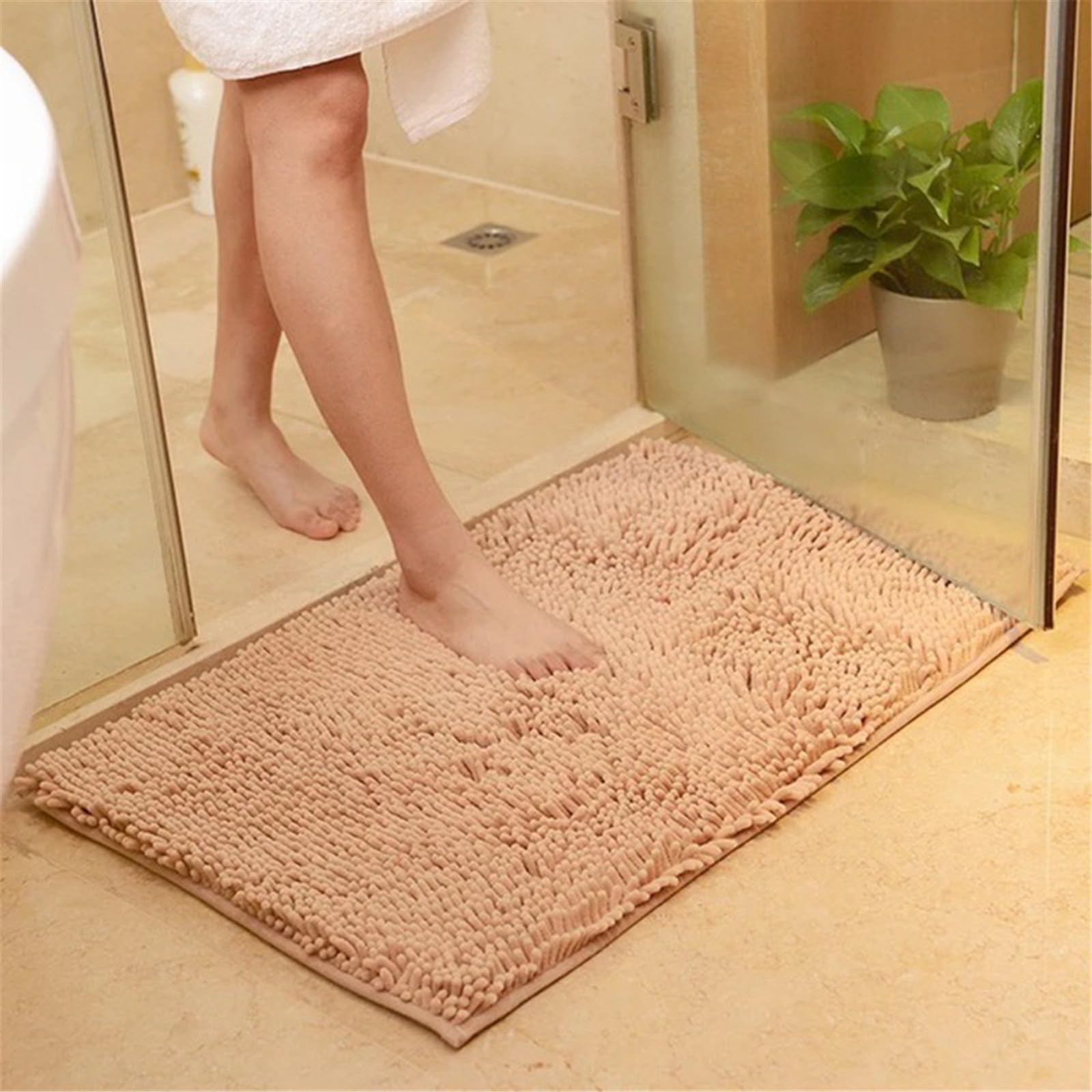 Surwin Chenille Bath Mat Non Slip Chenille Soft Fluffy Large Bathroom Mat Super Absorbent Bathmat Quick Dry & Machine Washable Bath Rug for Bathroom, Shower (Khaki,40x120cm)