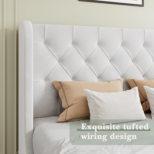 Miniatura 5 de HOMBCK Base de cama Queen blanca, base de cama de plataforma tapizada en terciopelo con cabecero, diseño de respaldo curvado con alas, listones de