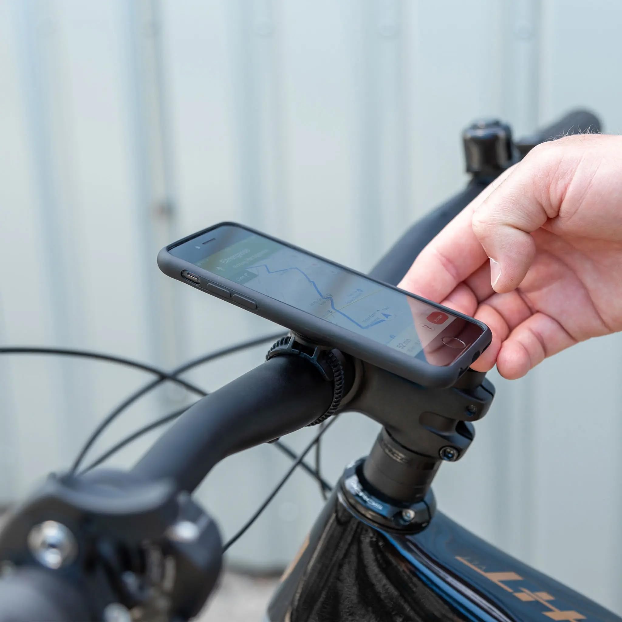Amazon.co.jp: エスピーコネクト（SP Connect）マイクロバイクマウント