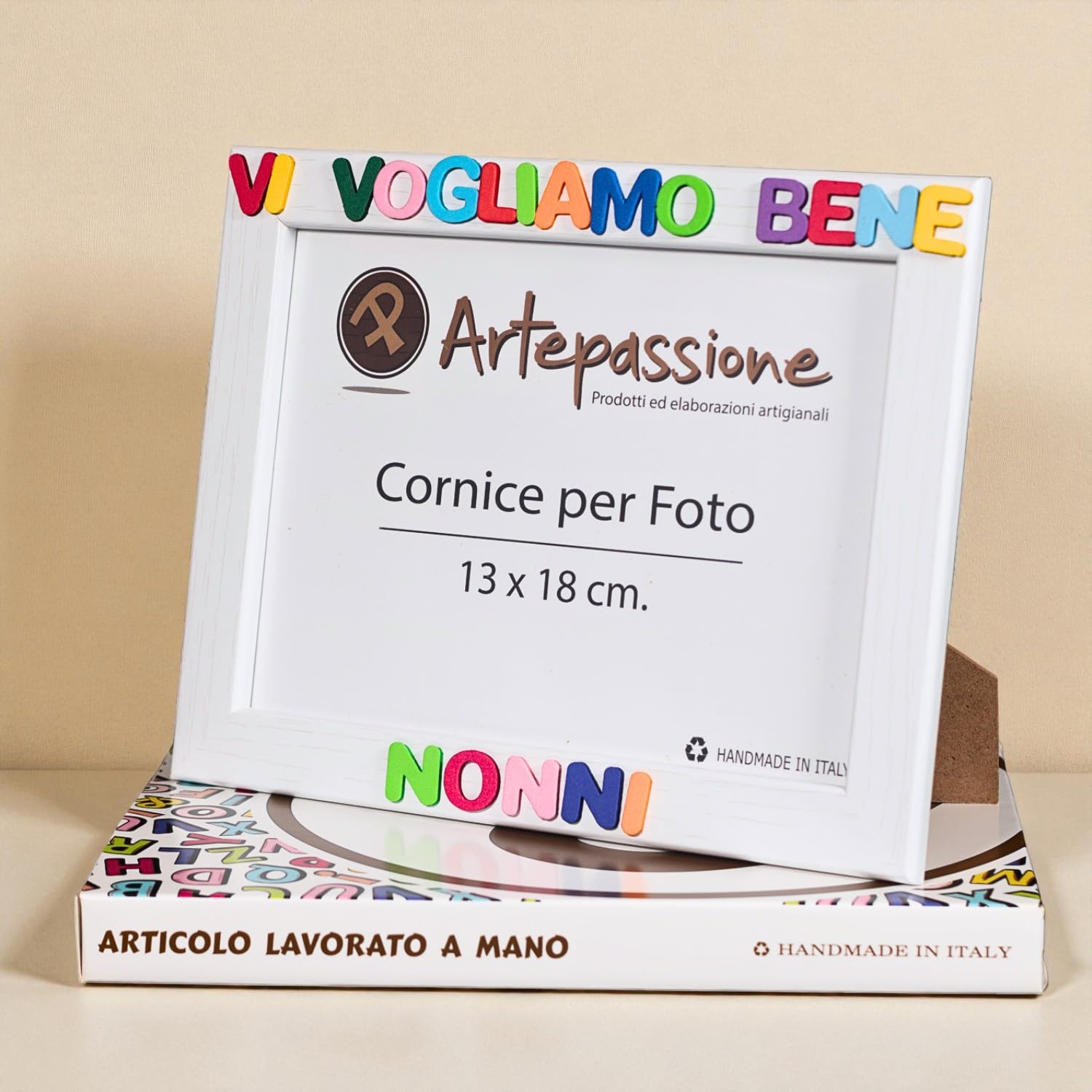 Regalo Nonni - Cornice Foto 13x18 Bianca in Legno con Scritta Vi Vogliamo Bene Nonni - Idea Regalo Compleanno Nonno e Nonna - Portafoto da Appoggiare o Appendere