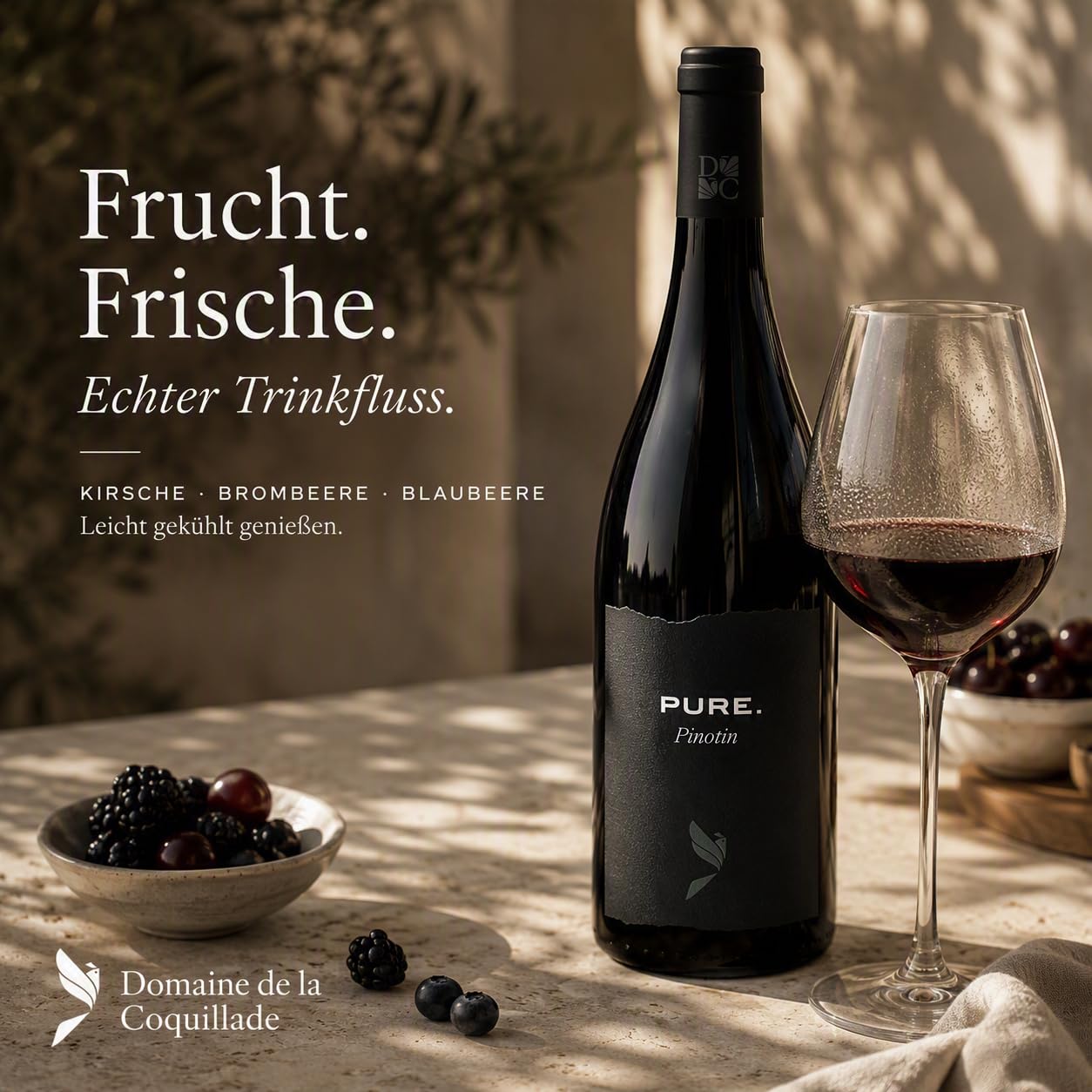 Coquillade PURE. Rouge Pinotin Rotwein Provence mit Ausgießer