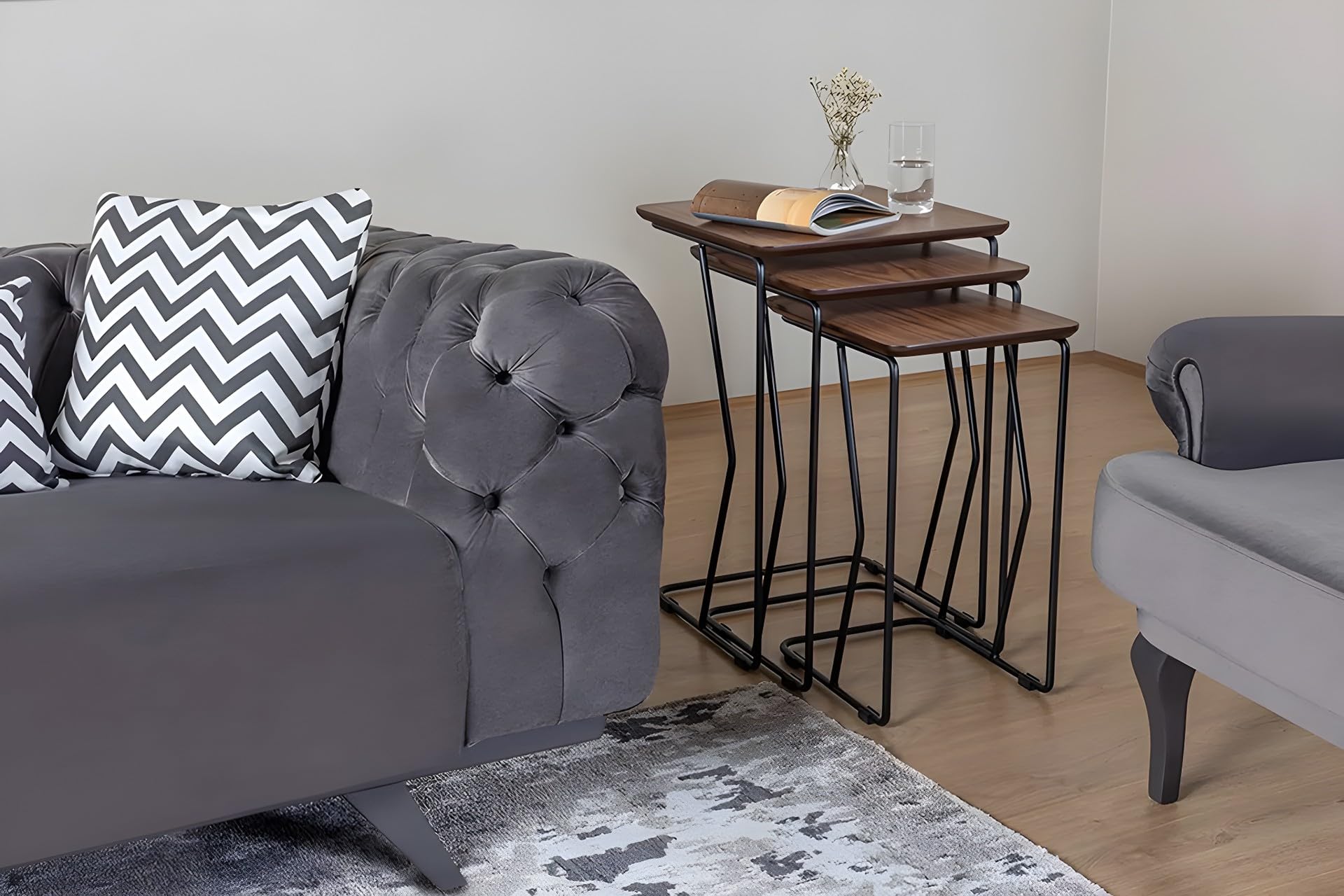 Hanah Home Elegancki zestaw do zagnieżdżania orzechów włoskich (3 sztuki) | 100% płyta MDF z metalowymi nogami | wymiary: 43 x 65 cm, 40 x 60 cm, 38 x 55 cm | stylowy i funkcjonalny do nowoczesnych