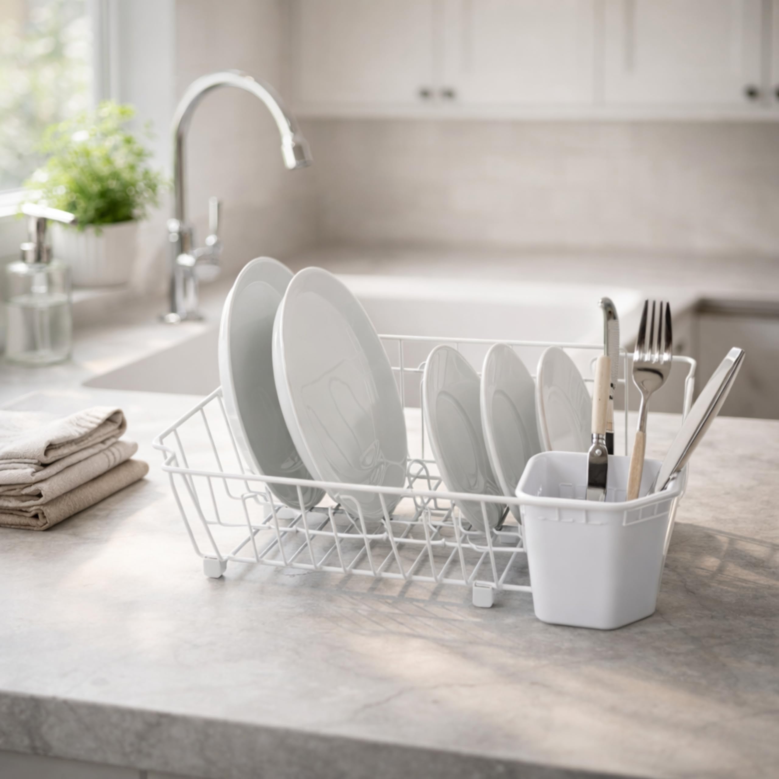 Oggi, Acero Inoxidable, Blanco, escurridor de Platos con Organizador de Utensilios