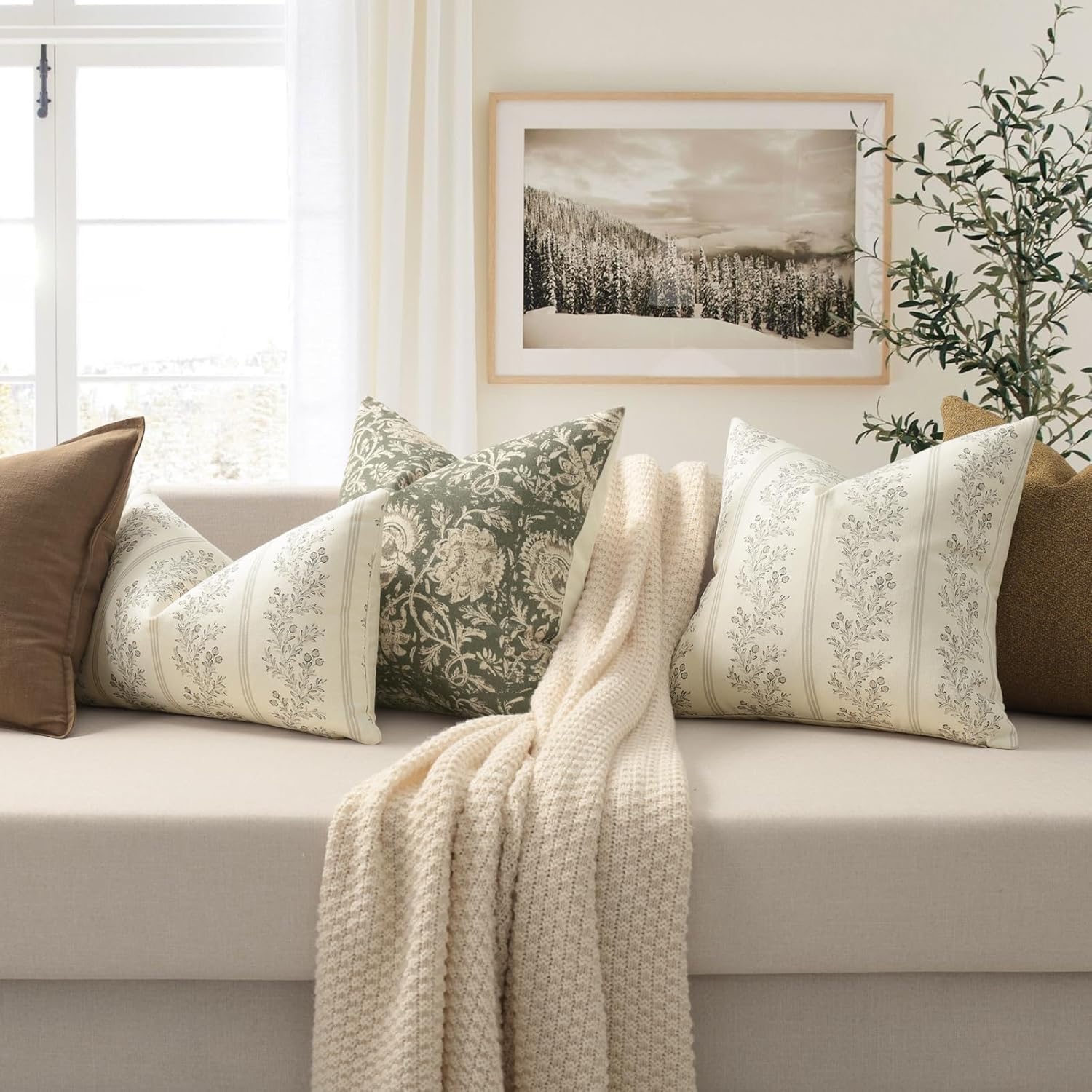 Vintage Throw Pillow Covers 18x18 Set of 2, Striped Floral Pillow Cover Botanical Patterned Decorative Cushion Covers Modern Farmhouse Home Decor for Sofa Couch Bed Living Room, Light Taupe