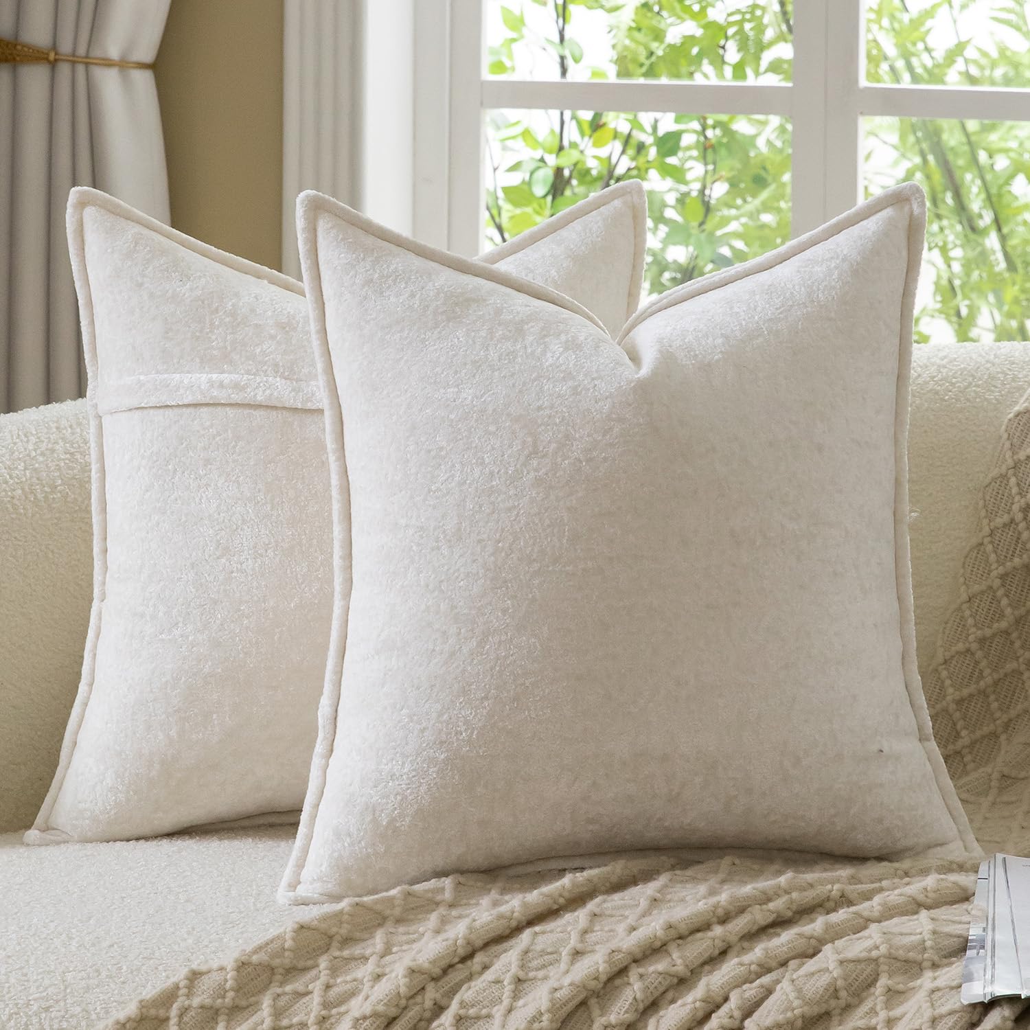 Madizz Decorative Vintage Chenille Cushion Covers Pack of 2 Plaid Couch Pillows Neutral Boho Farmhouse Pillow Cases Home Decor for Couch Sofa Bedroom Living Room 50x50 CM, Cream White