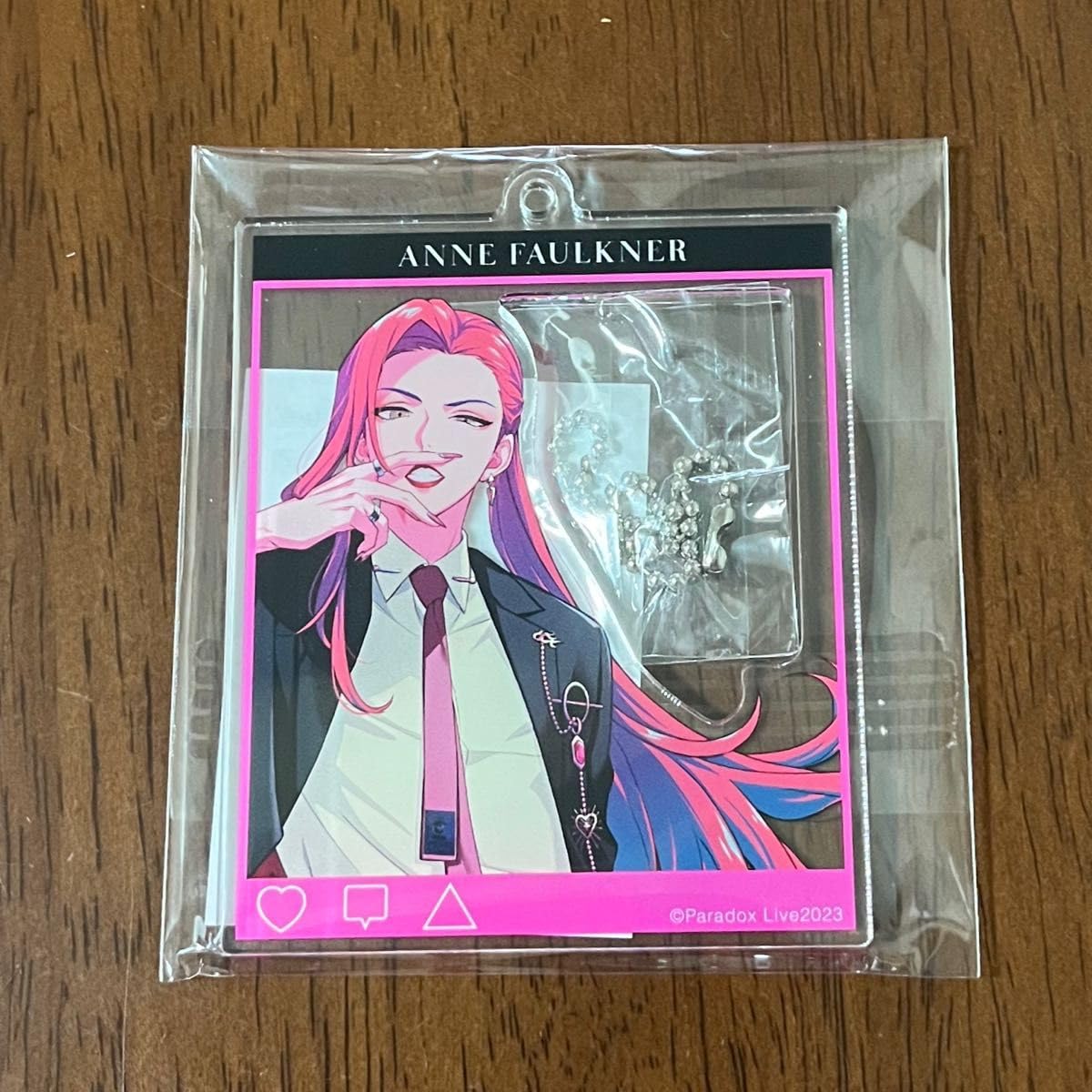 アン anz パラライ アクリルキーホルダー paradox live Amazon