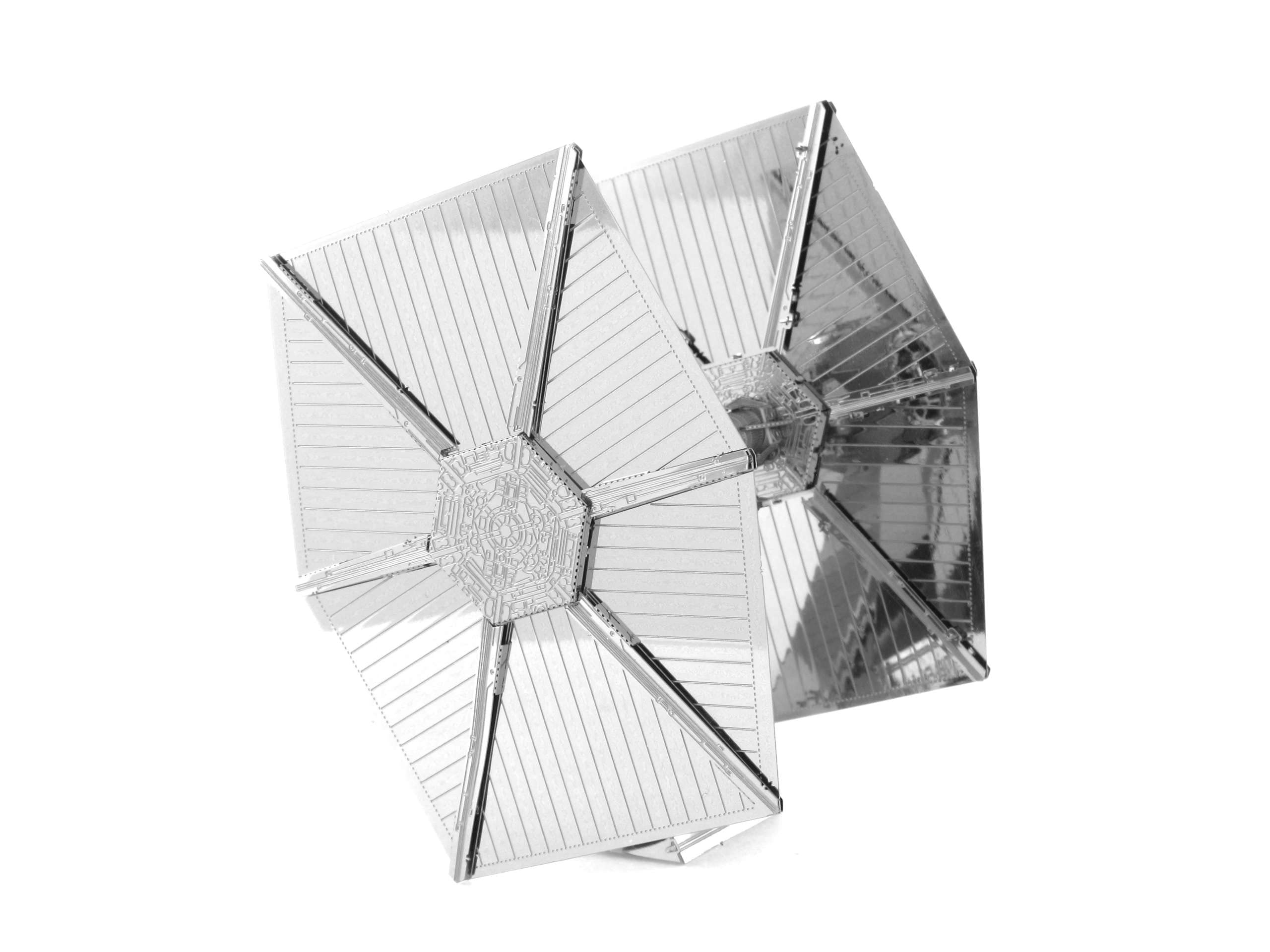 Metal Earth Puzzle 3D Caza Tie. Rompecabezas de Metal de Star Wars. Maquetas para Construir para Adultos Nivel Desafiante de 6.5 x 6 x 7.3 Cms