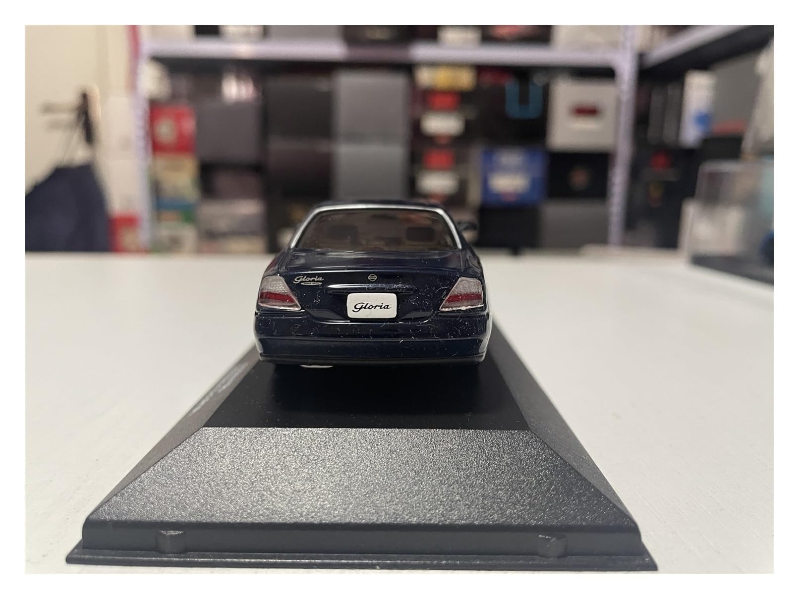 Amazon | ミニカーモデル 1:43スケール 日産グロリア Y34 ダイ