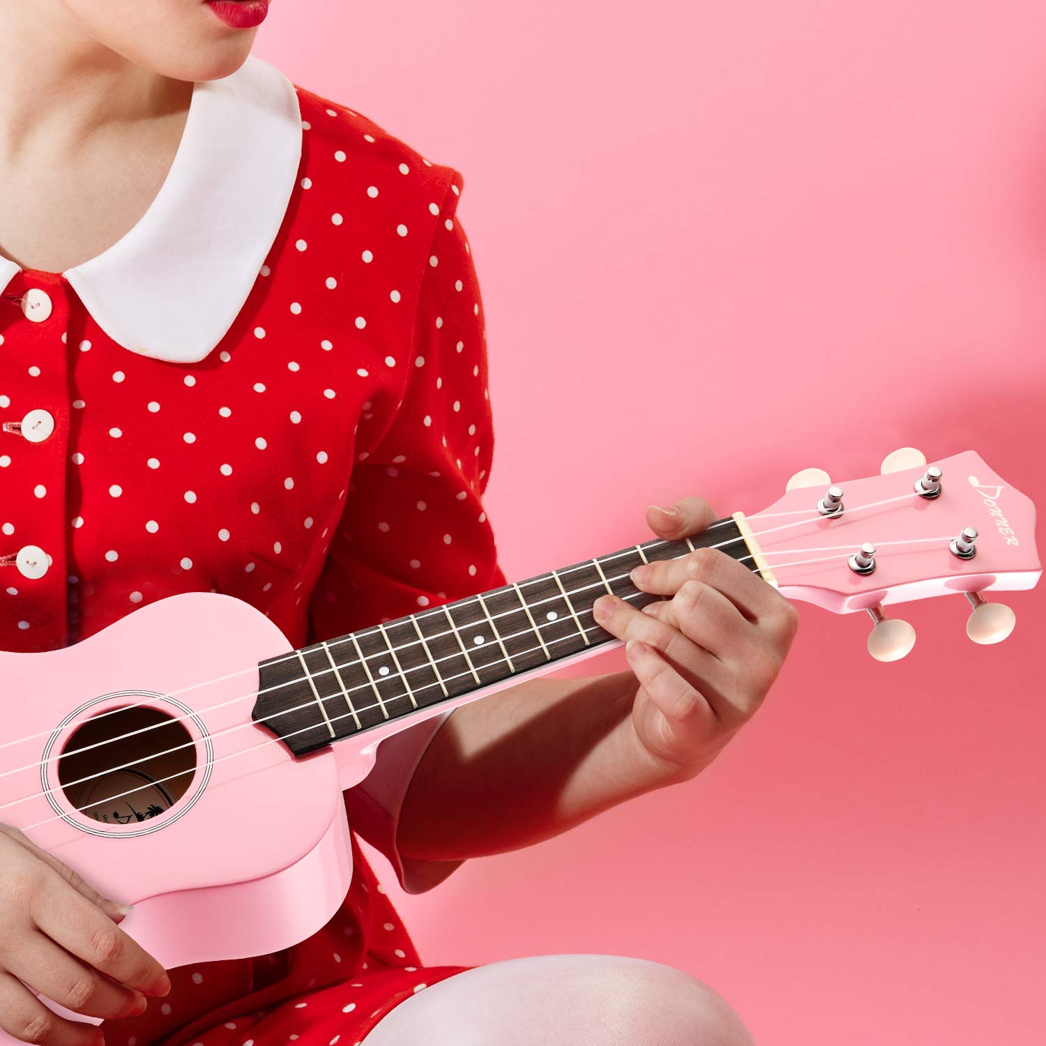 Donner, 4 ukulele sopranowe ukulele dla początkujących zestaw dla dzieci studentów 53 cm tęcza z torbą, paskiem, strunami, tunerem, kostkami, ściereczką do polerowania - różowy (DUS-10K)