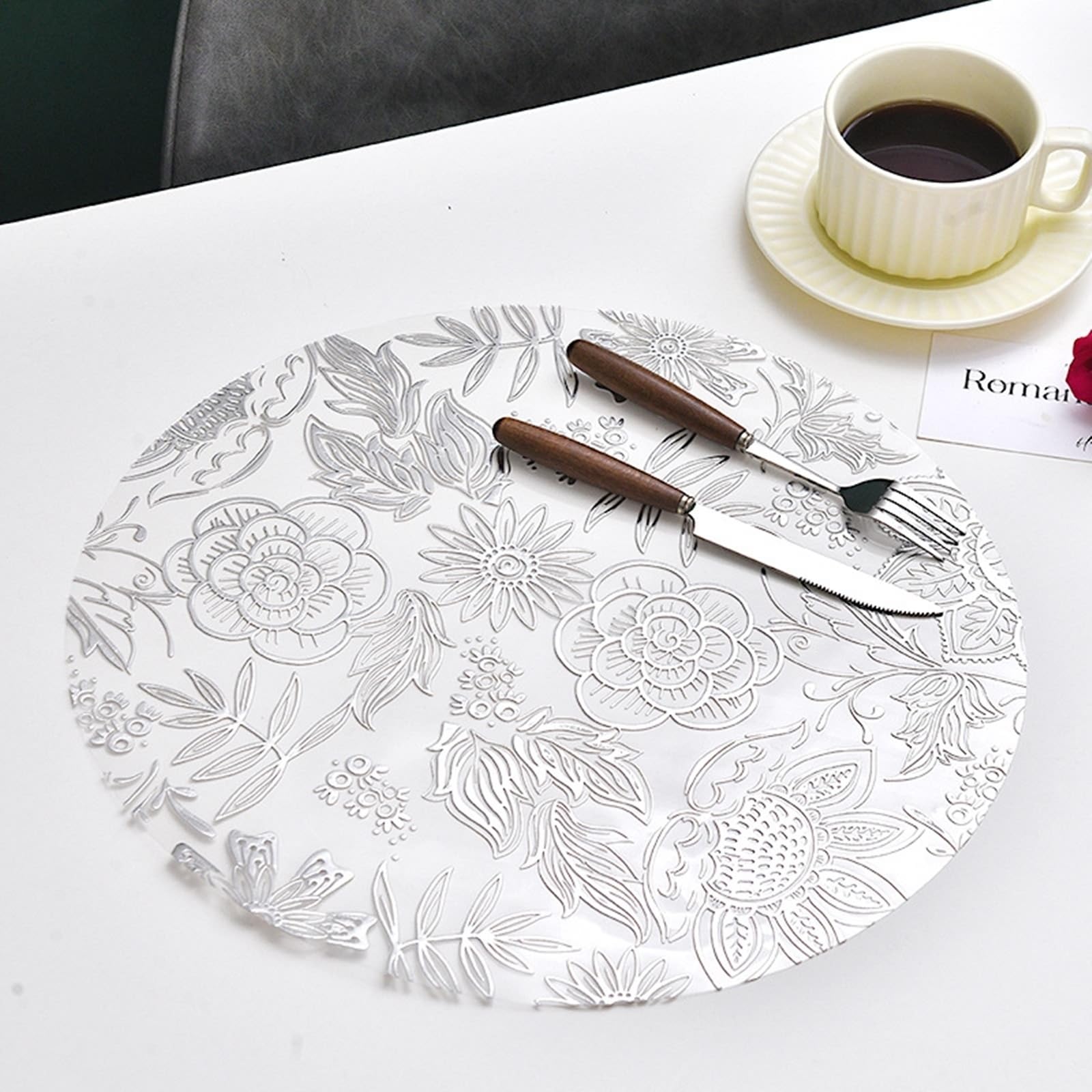 Set de table argenté pour sublimer vos dîners de fête et repas de cuisine en famille