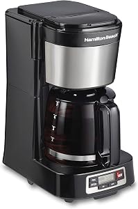 Hamilton Beach Machine à Café Compact Programmable 5 Tasses, Réservoir d'Eau FrontFill, Petite Machine à Café à Filtre avec Carafe en Verre, Pause Automatique & Service, Design Économiseur d'Espace, Noir & Acier Inoxydable (46111) | Design Compact | Horloge Programmable | Carafe en Verre