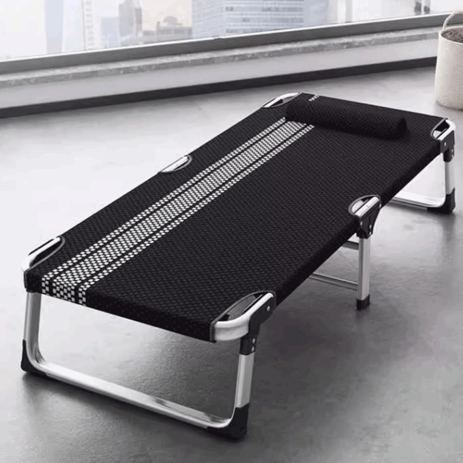 Opvouwbaar kampeerbed van aluminiumlegering met kussen Draagbare reiskampeerbedjes Ademend opvouwbaar logeerbed voor volwassenen