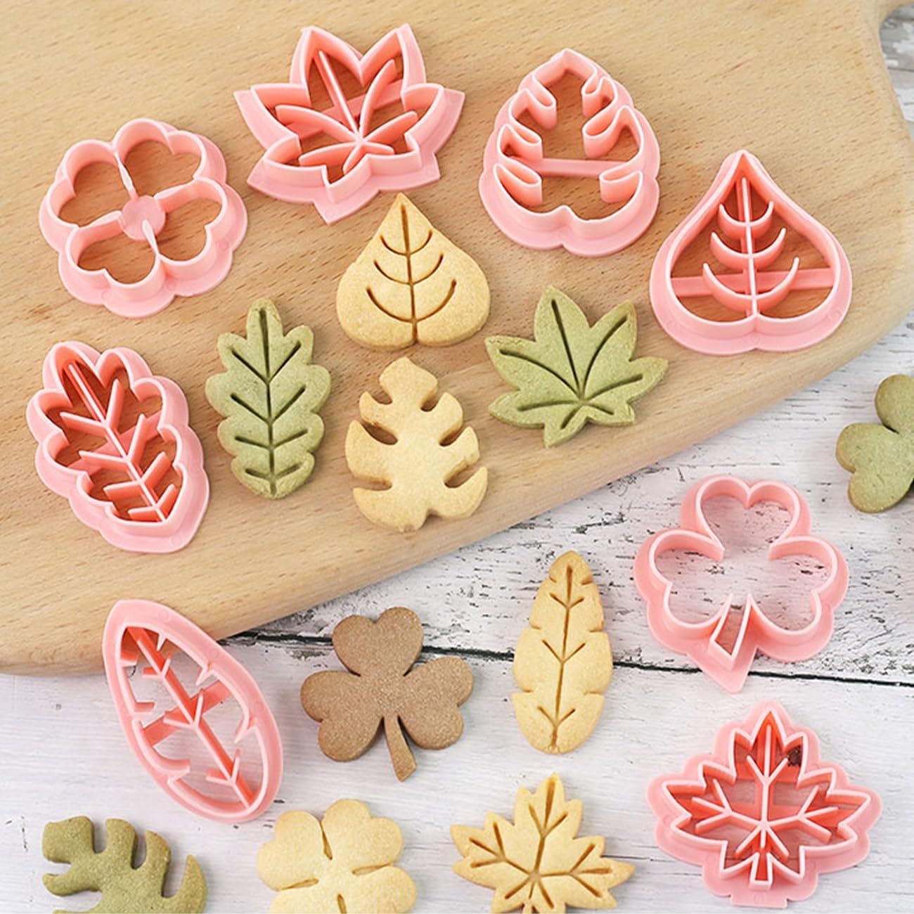 8pcs Mini Leaf Cookie Stamps, One-touch Molding 3d Raised Design Cookie Cutters, suitable for Tropic, Fall, Thanksgiving, Holiday & Party Treats Frosting Decoration (Leaf) - Image 7
