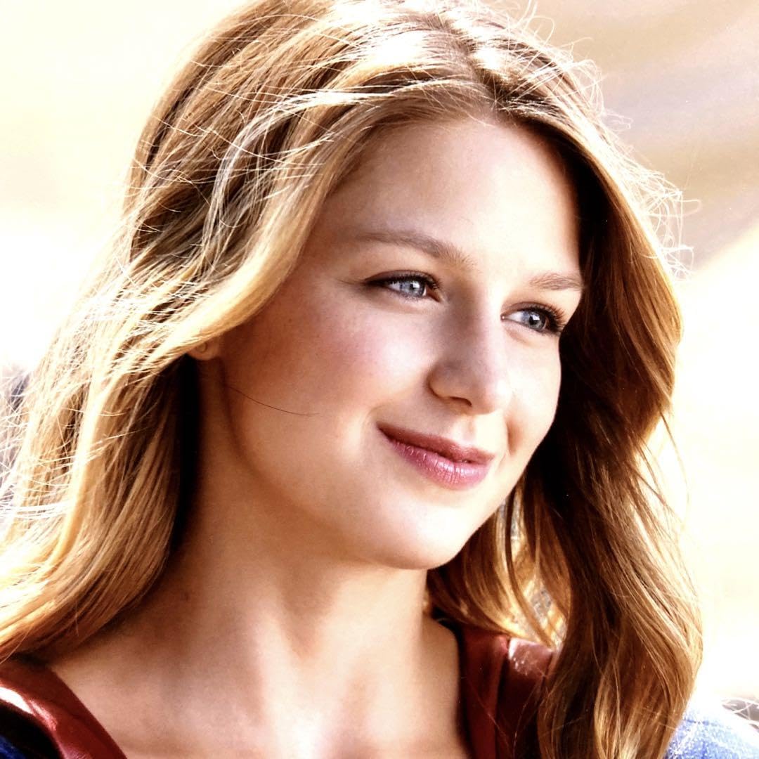 メリッサ・ベノイスト直筆サイン入り超大型写真‥SUPERGIRL 