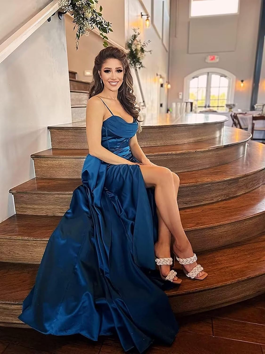 vintys Women's 2024 Spaghetti Straps Satin Prom Dresses Long with Slit Sweetheart A Line Formal Evening Gowns VS042