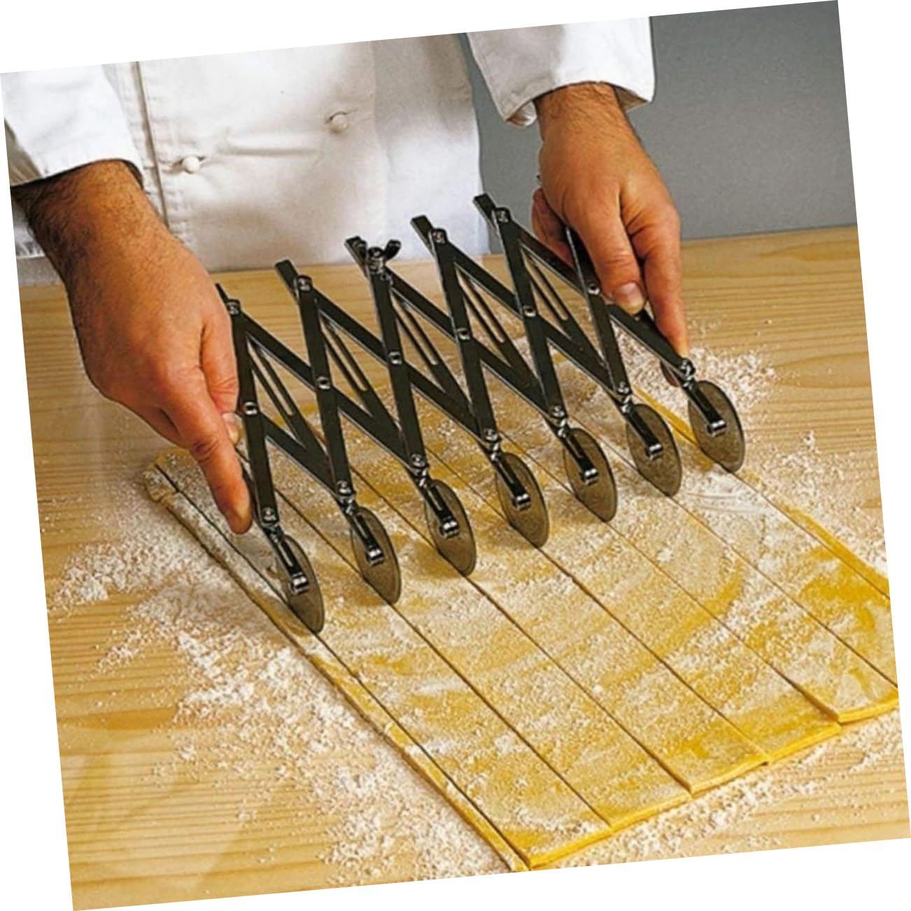 ABOOFAN Sturdy Stainless Steel Pizza Wheel Cutter Pastry Wheel Cutter for Pies and Baking Expandable Design