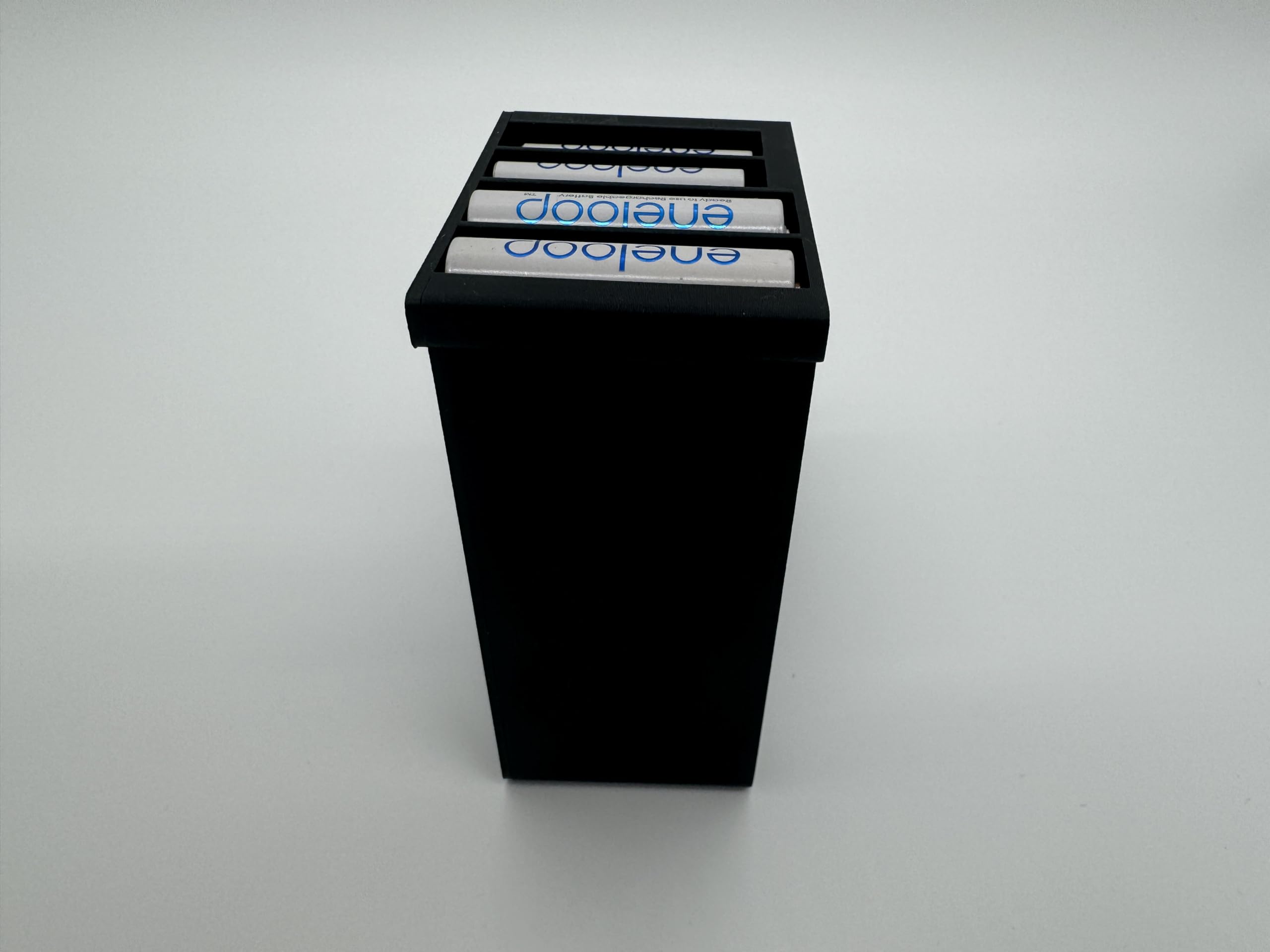 Batterie-Aufbewahrungsbox Nach FIFO-Prinzip – Platz Für 29 AA & 24 AAA – Made In Germany Aus Nachhaltigem PLA