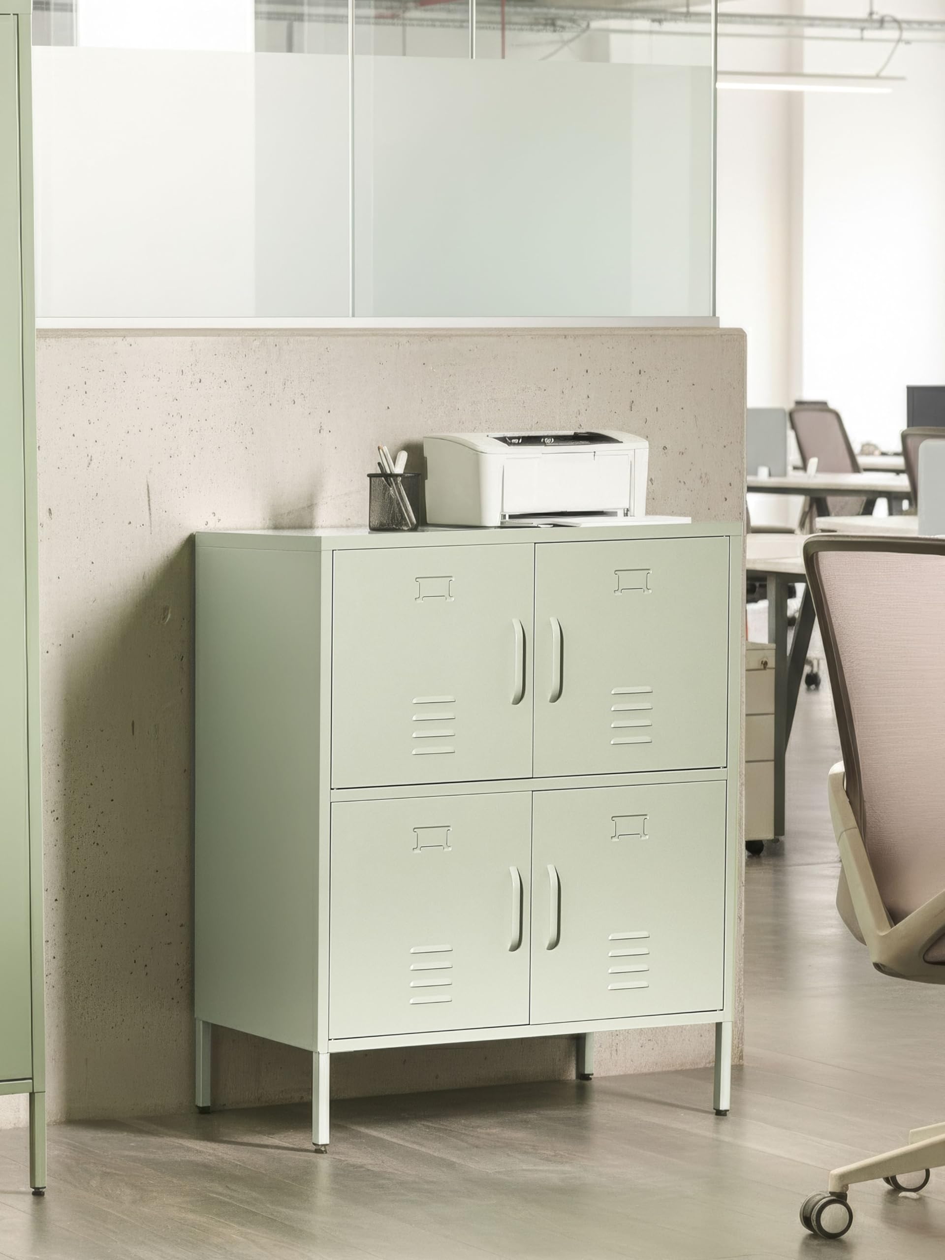 Beliani Armoire de Rangement Buffet Métallique à 4 Portes pour Bureau à Domicile Vert Menthe Holbeck