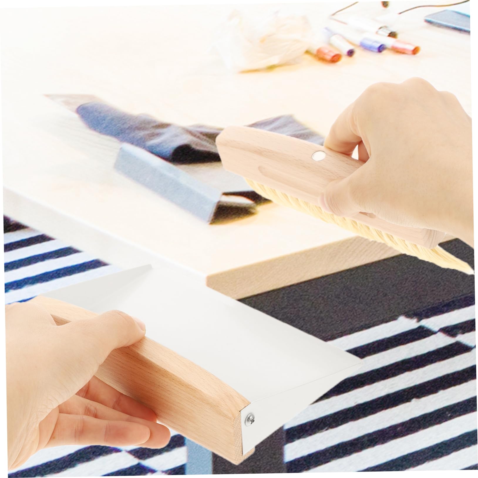 ULDIGI 1 Set Small Broom Dustpan Computer Cleaner Kit Organizer Drawer Desktop Cleaning Supplies Espresso Shots Table Brush Multi-Function Small Broom Portable Drawers Car Air White Beech