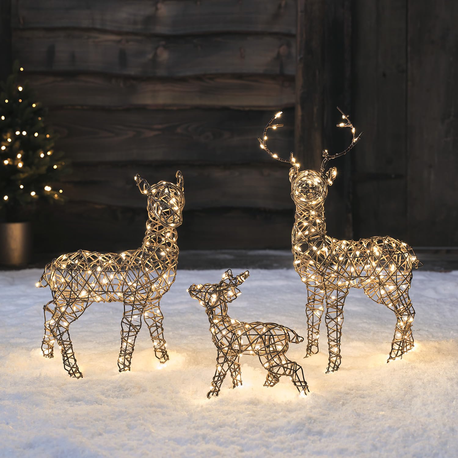 Lights4fun Cerva e Cerbiatto Luminose Renne di Natale in Rattan di 45 cm e 25 cm a 160 Micro LED Bianco Caldo con Timer Figura Natalizia Decorazione per Interni ed Esterni