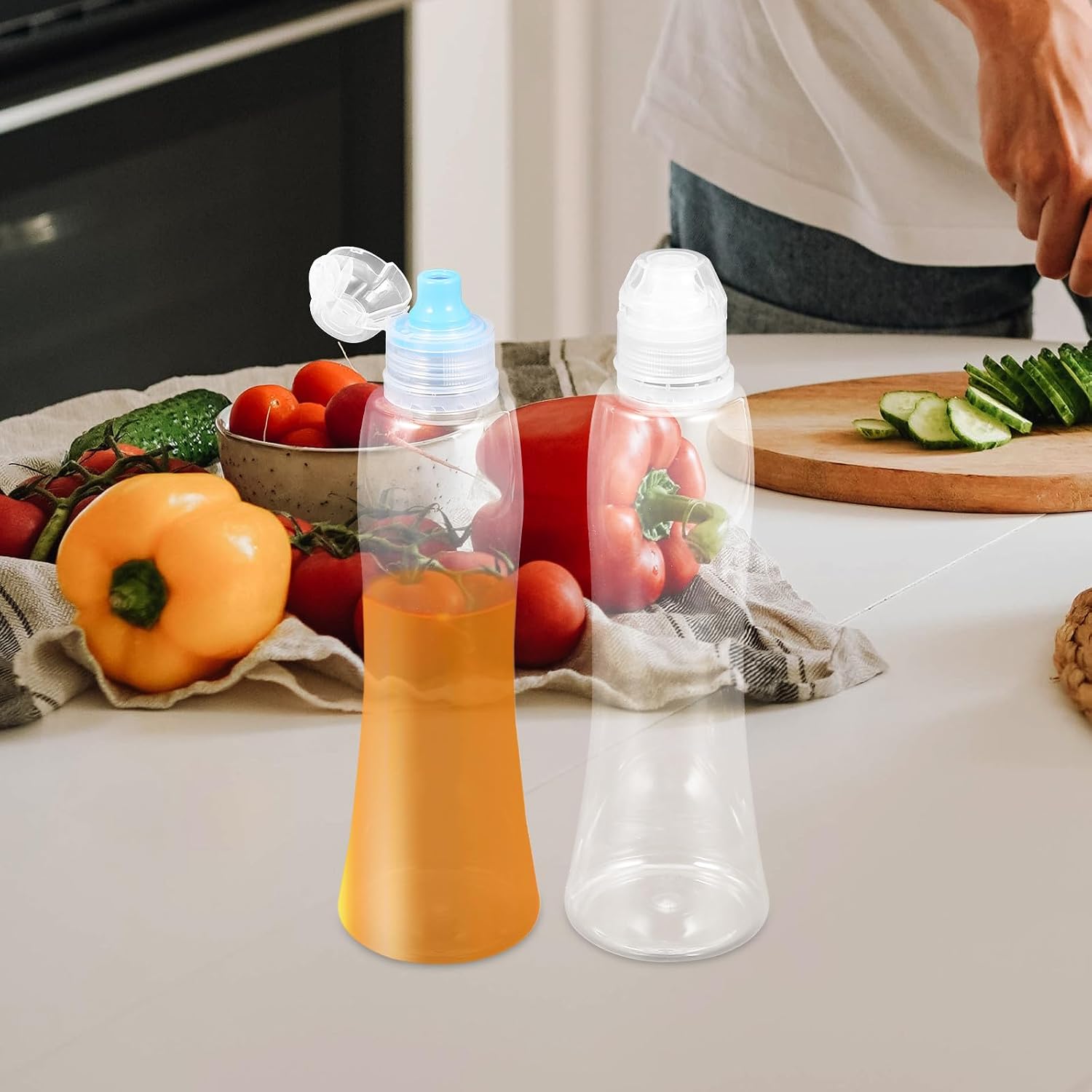 Garneck 4pcs Refillable Honey Dispenser Bottles 380g Mini Squeeze Containers with Blue and Caps, Travel-friendly Condiment Bottles for Ketchup, Sauces, and Oil image 5