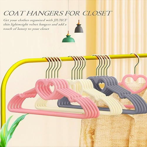 Miniatura 5 de Paquete de 50 perchas de terciopelo rosa, perchas antideslizantes de 16 pulgadas para adultos, colgador de ropa delgado con gancho giratorio de 360
